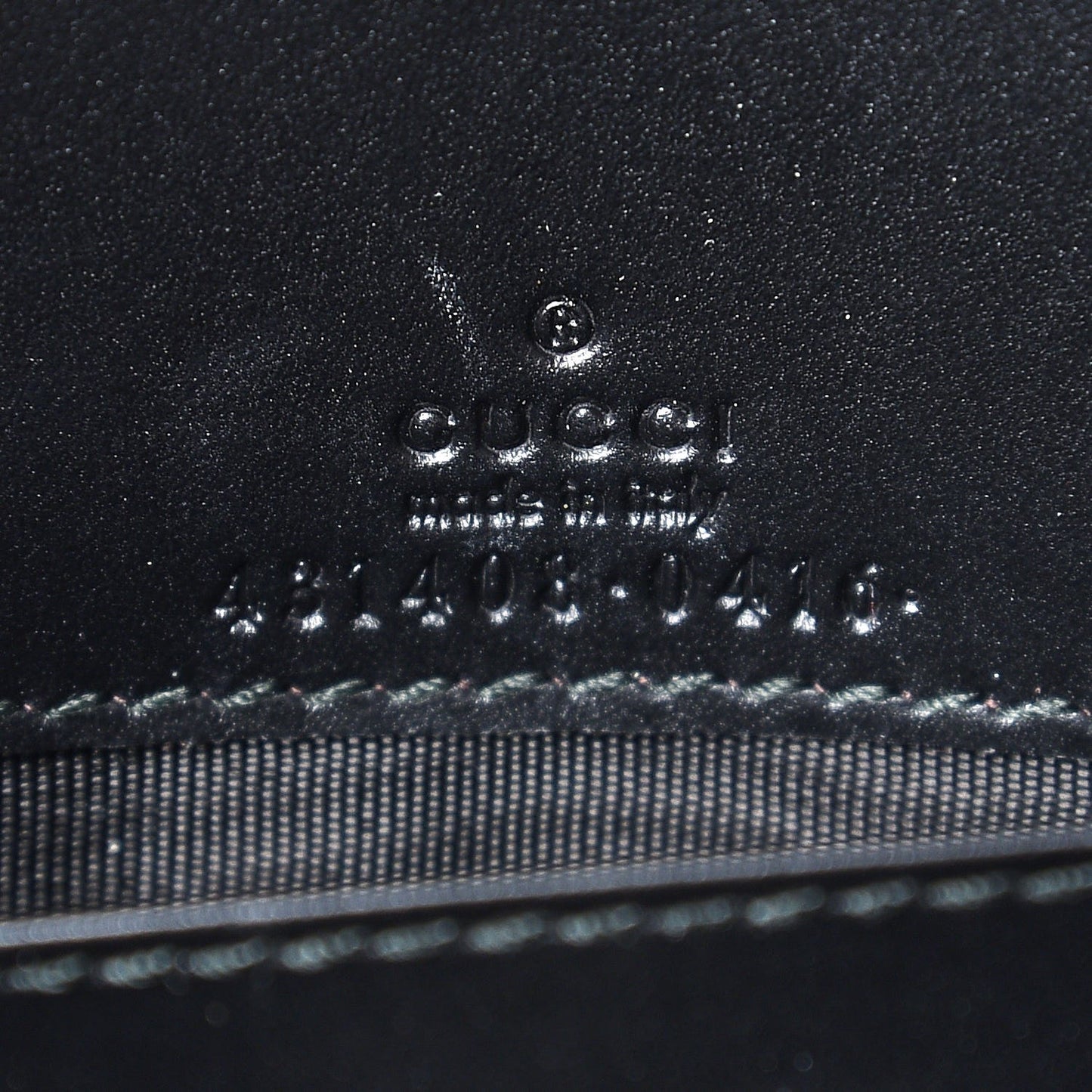 Guccissima Signature Bowy Chain Wallet Black