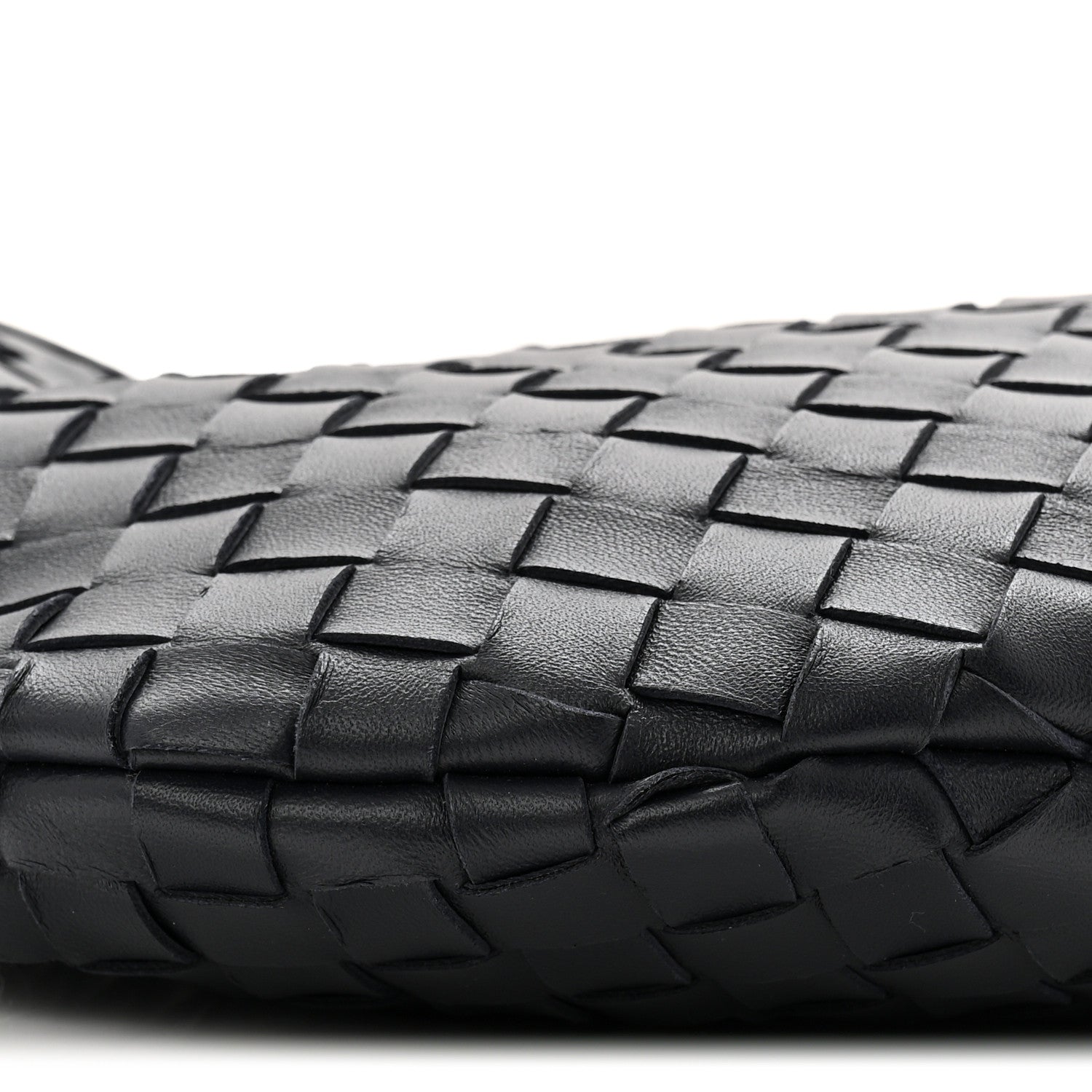 Bottega Veneta Nappa Intrecciato Sardine With Chain Bag Space 9 of 10