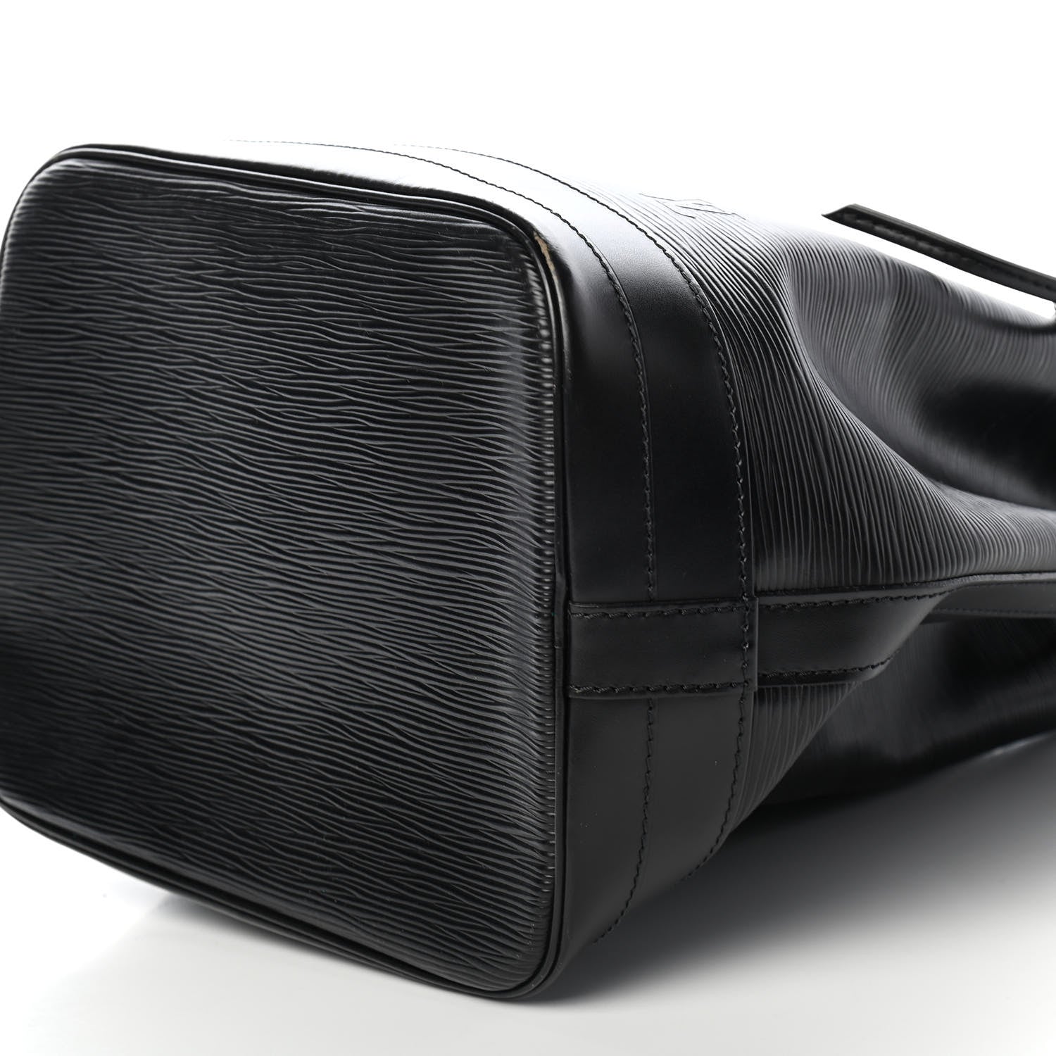 Louis Vuitton Epi Noe Black 7 of 7