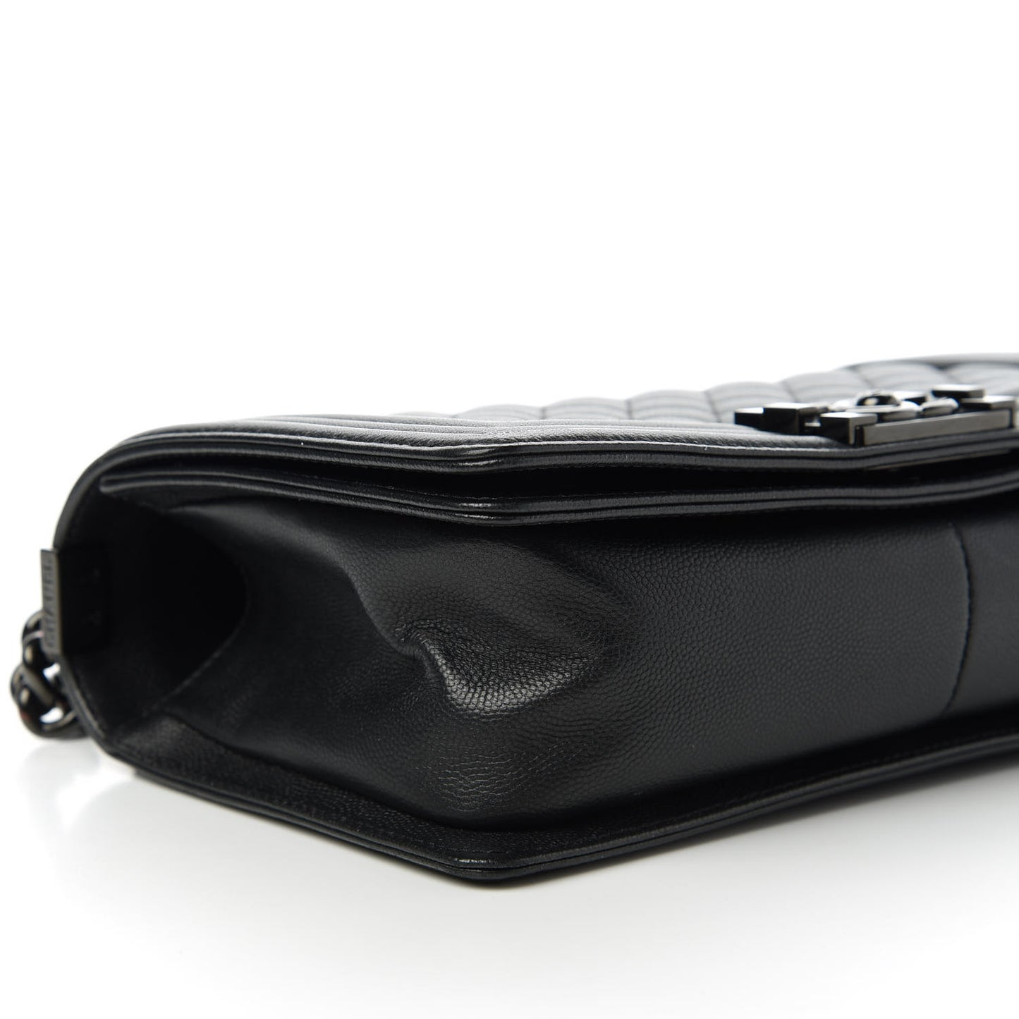 Caviar Quilted Medium Boy Flap So Black