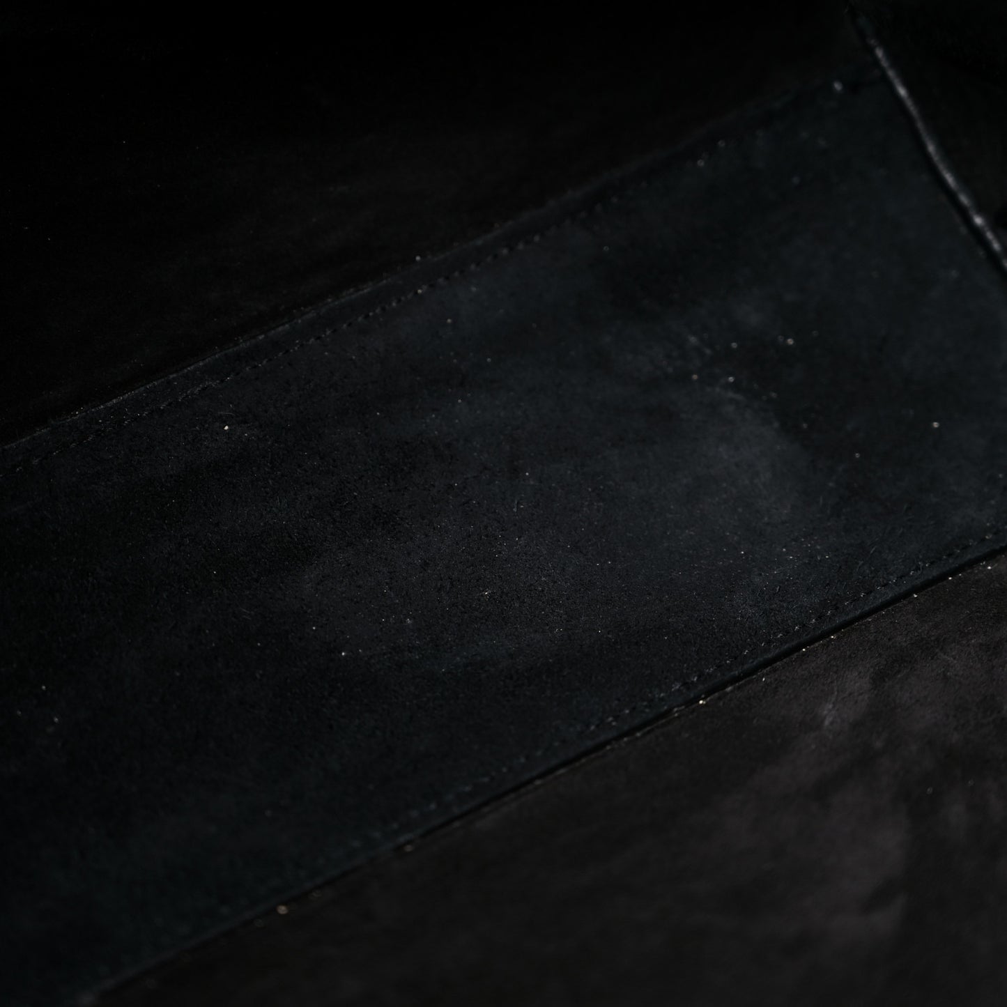 Grained Calfskin Large Thin Sac De Jour Black