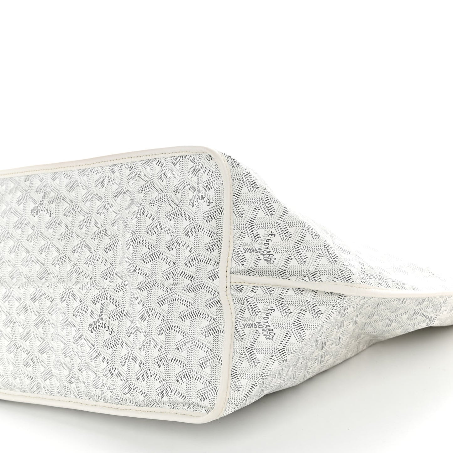 Goyardine Reversible Anjou GM White