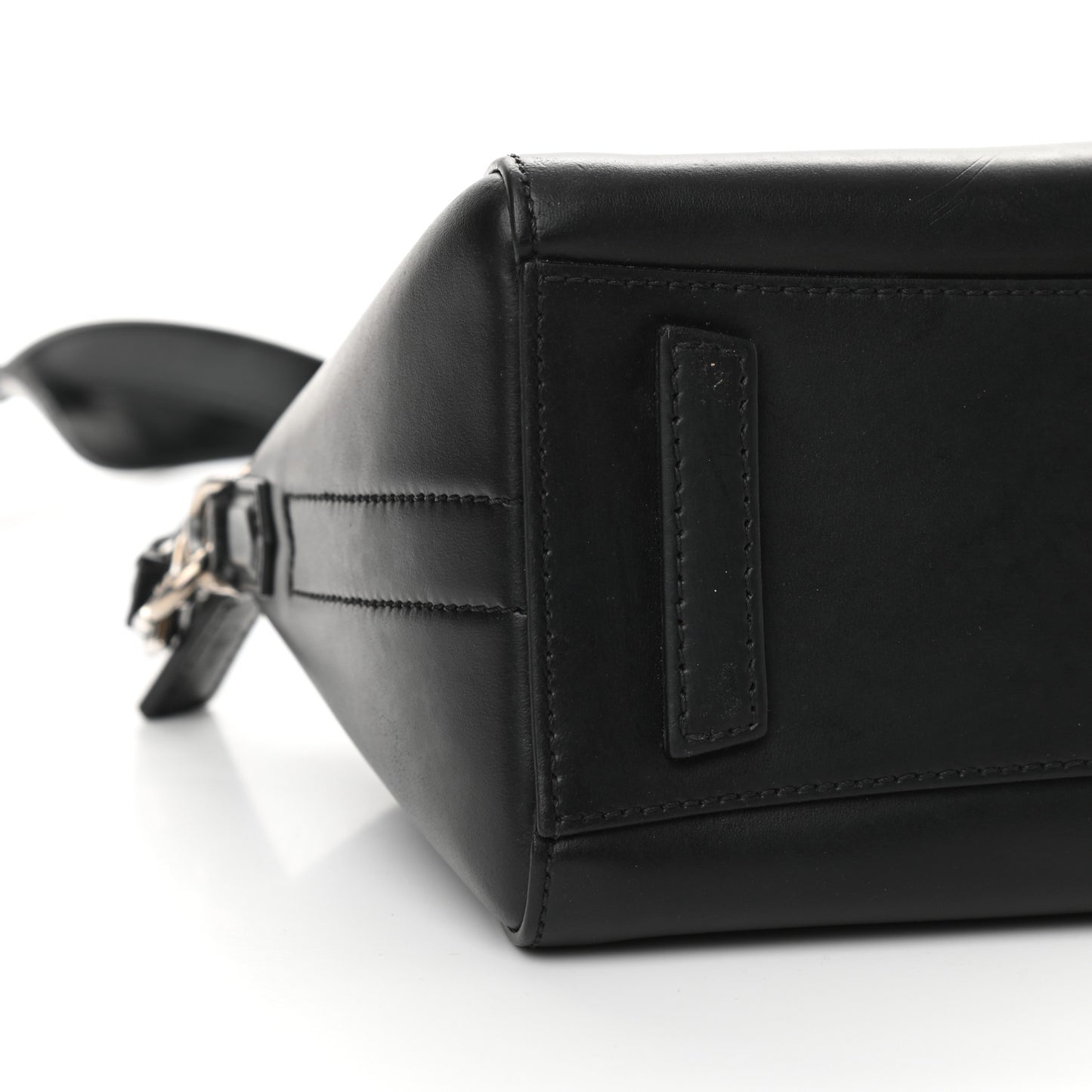Shiny Lord Calfskin Mini Antigona Black