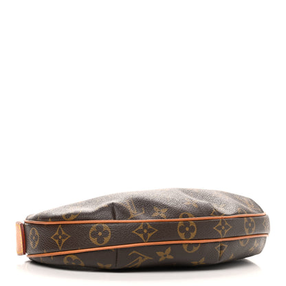 Louis Vuitton Monogram Croissant PM 4 of 9