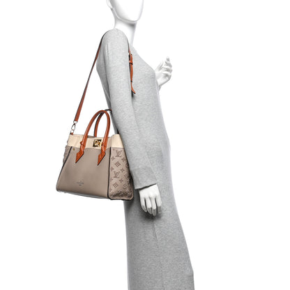 Louis Vuitton Calfskin Monogram Tufting On My Side Galet 2 of 11