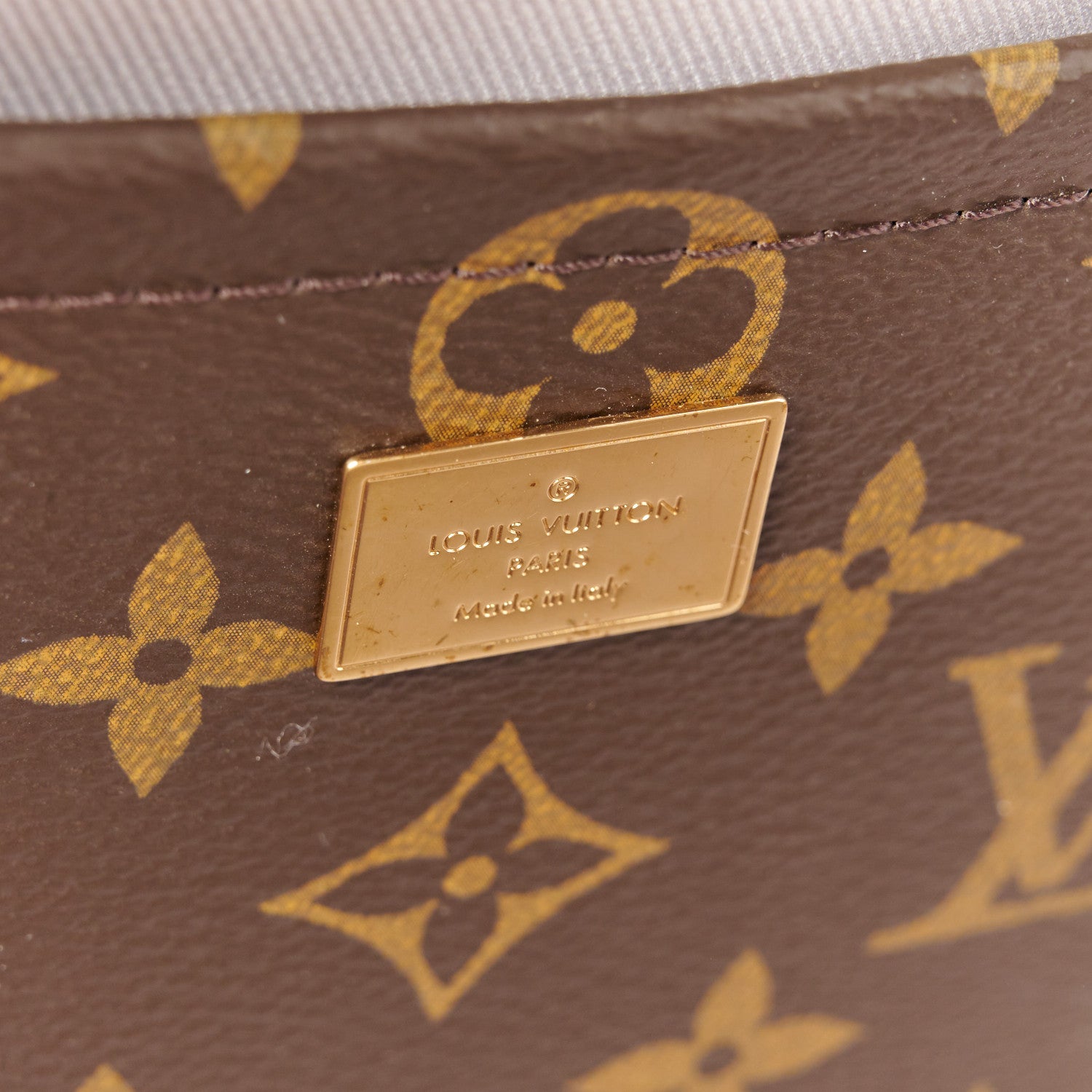 Louis Vuitton Patent Miroir Venice Vieux Rose 6 of 11