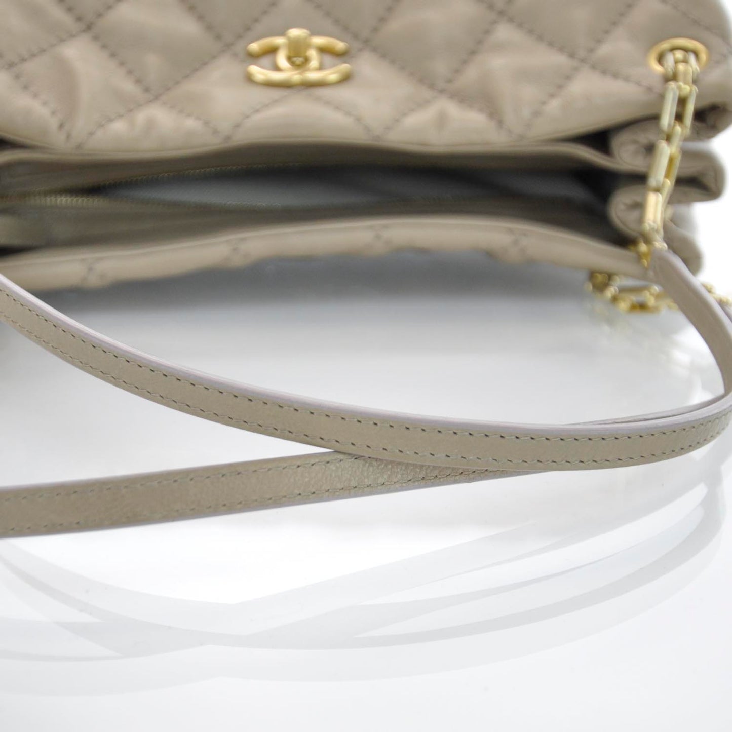 Calfskin Quilted Large Retro Chain Tote Beige