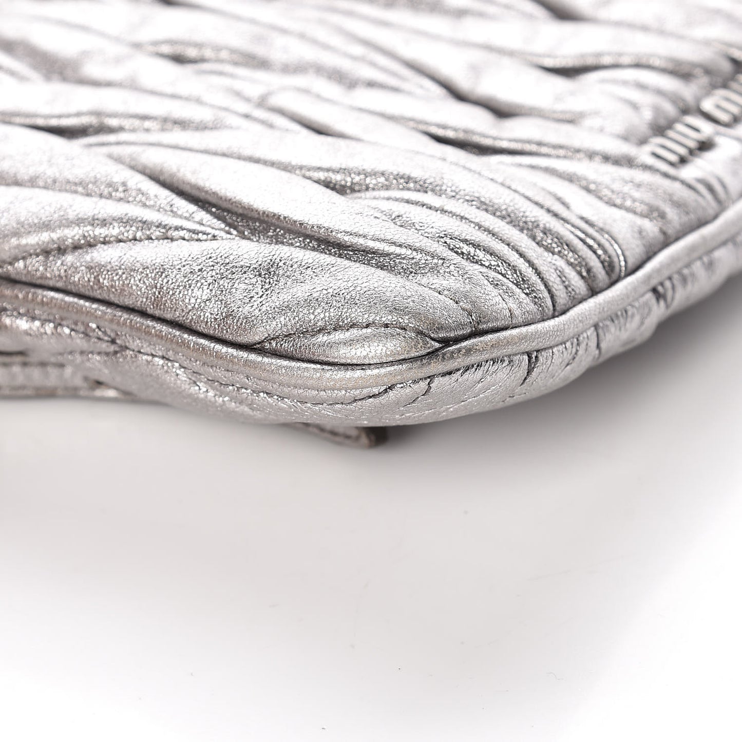 Metallic Nappa Matelasse Clutch Cromo