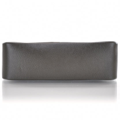 Louis Vuitton Taiga Pavel Grizzli 6 of 11