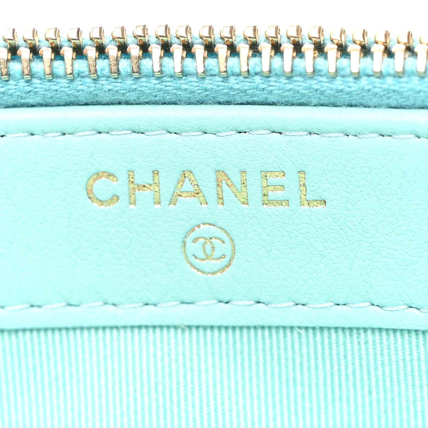 Caviar Quilted Small Clutch With Chain Light Blue