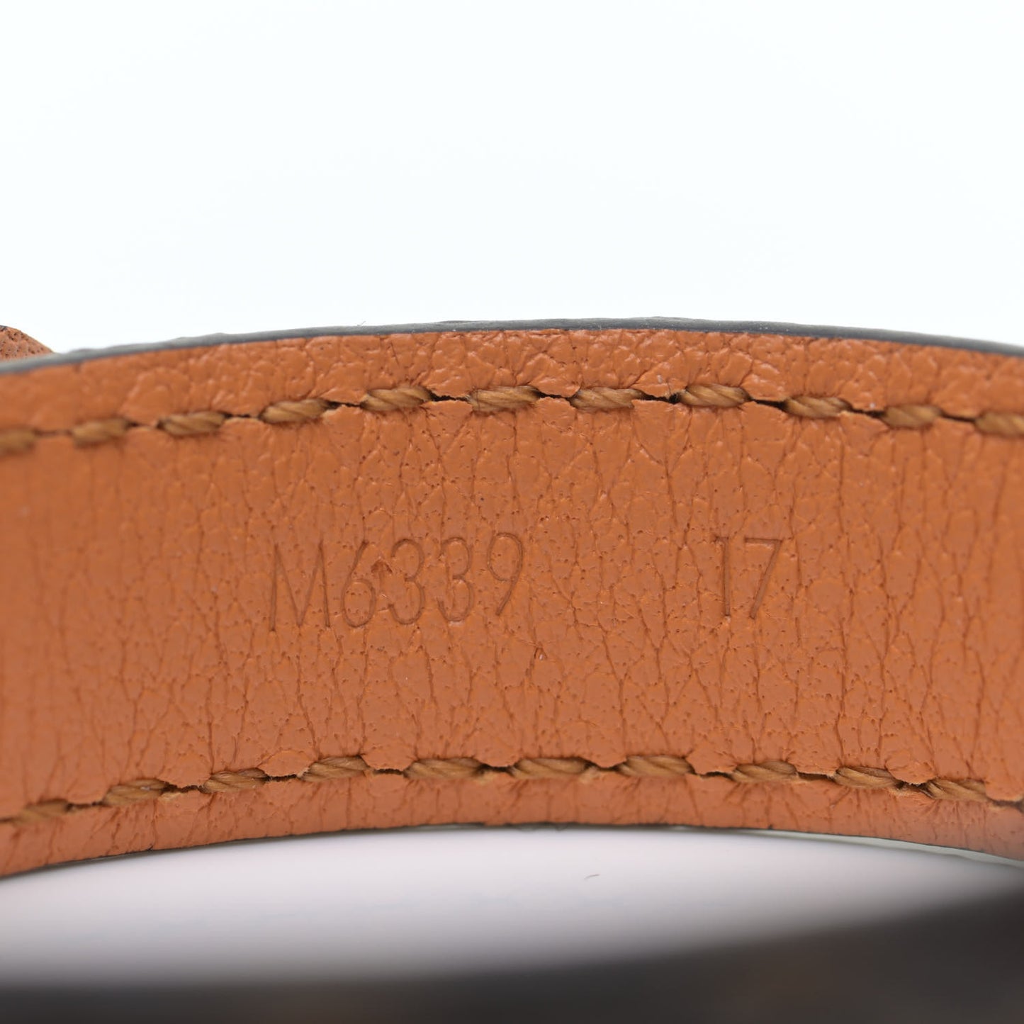 Monogram Crystal Essential V Bracelet 17 Multicolor Gold
