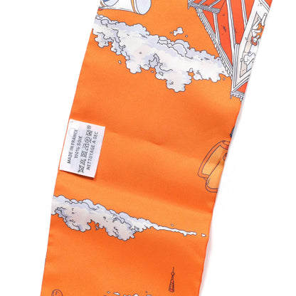 Hermes Silk Le Grand Prix du Faubourg Maxi Twilly Slim Orange Bleu Jean 5 of 5