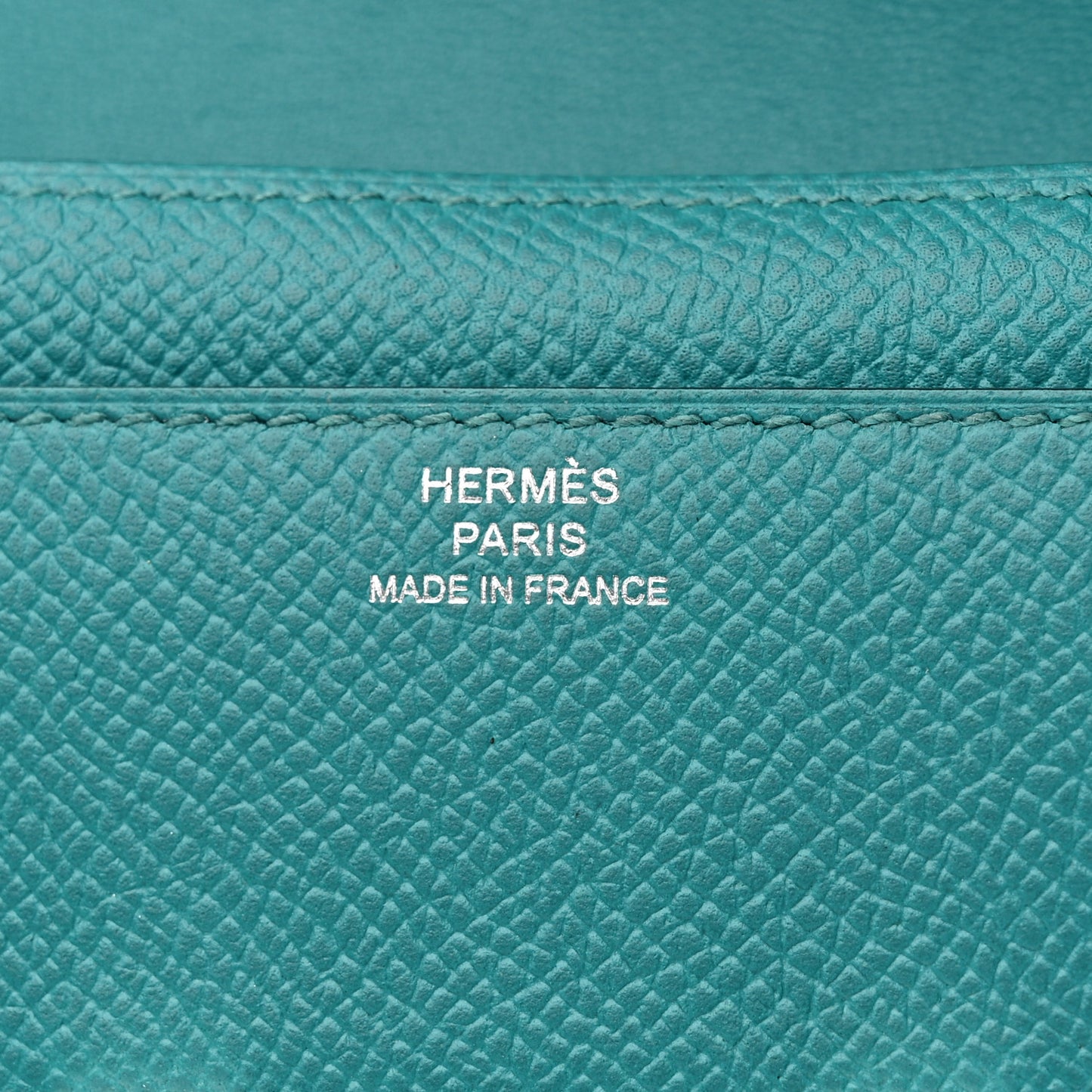 Epsom Enamel Constance Long Wallet Bleu Paon