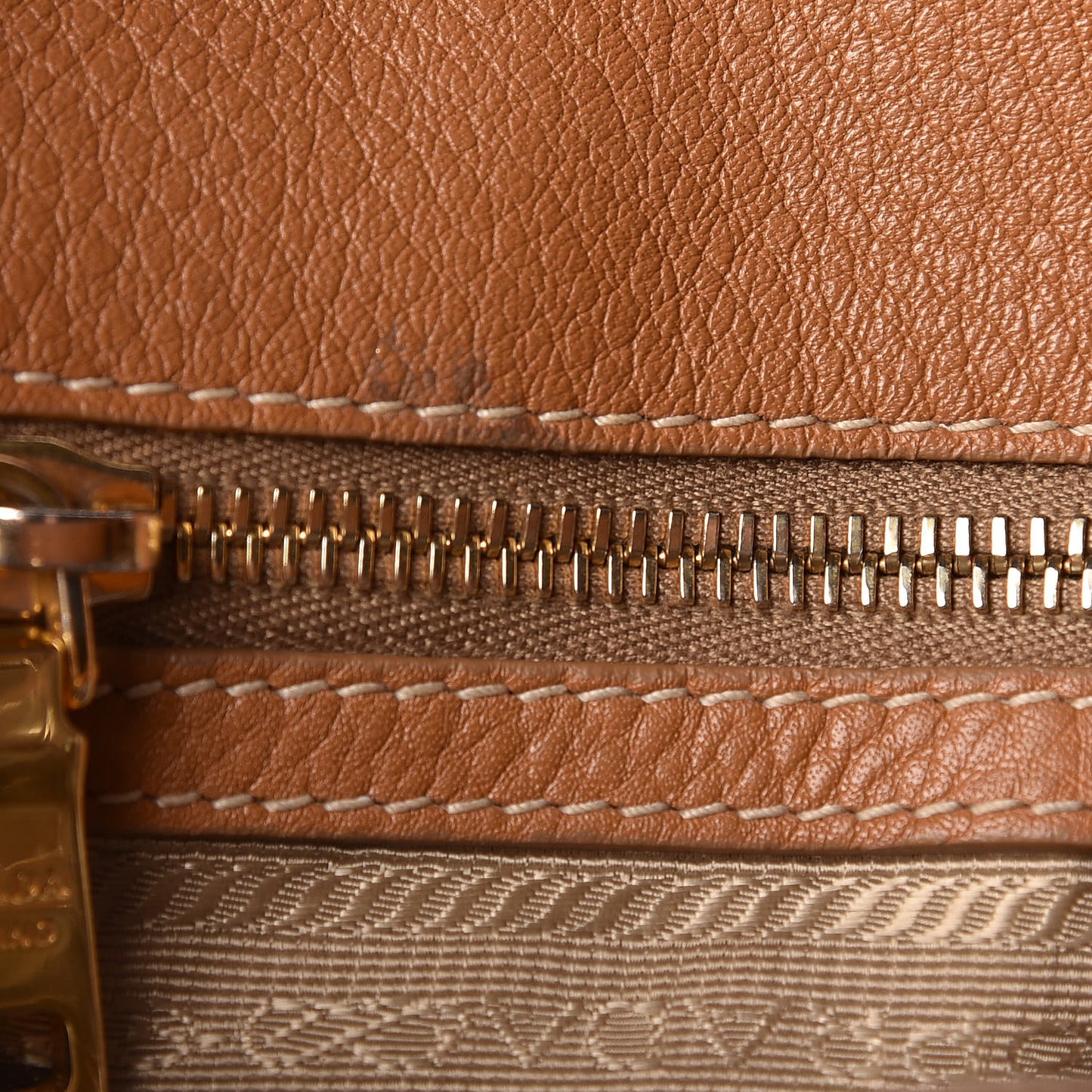 Vitello Daino Logo Hobo Cuoio