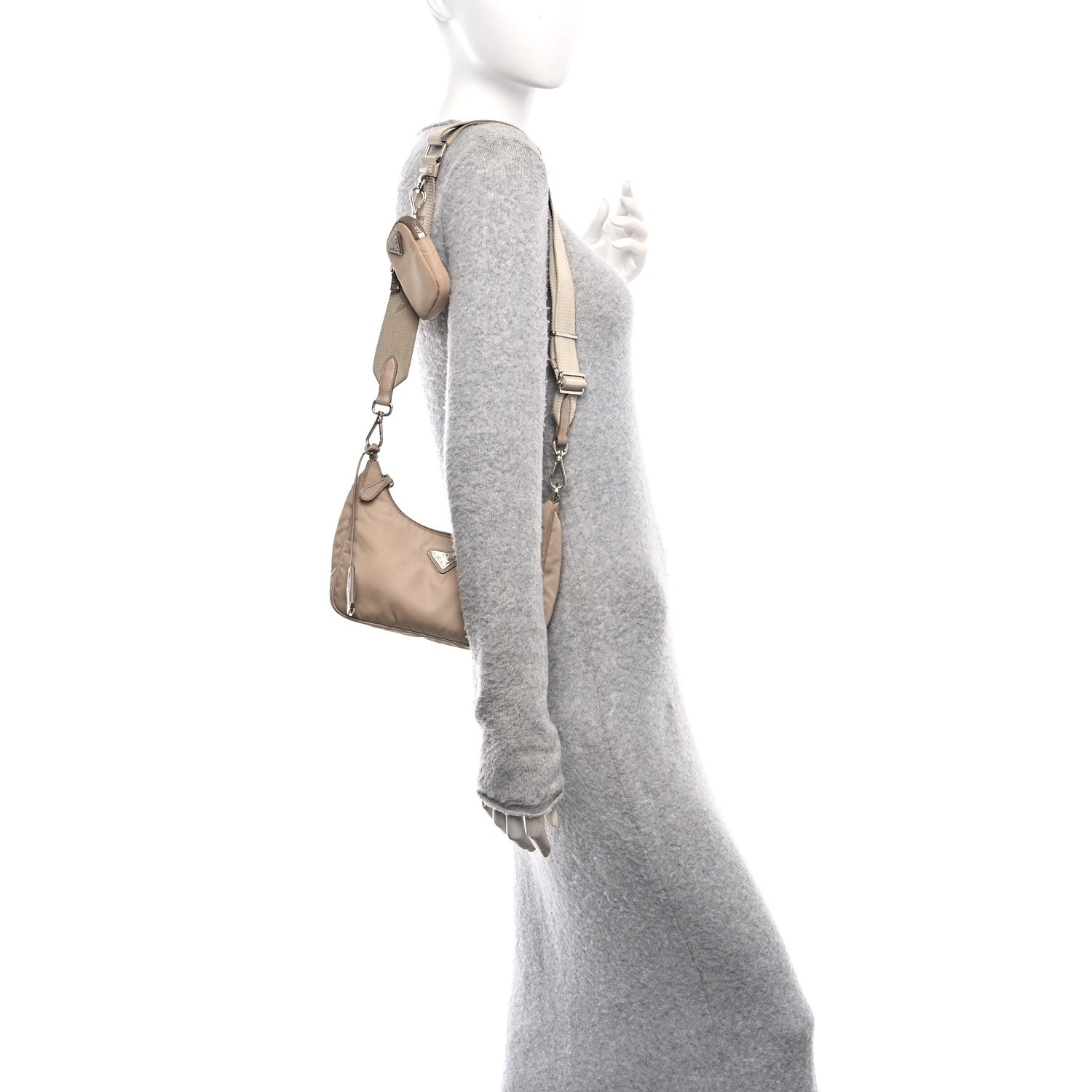 Prada Nylon Re-Edition 2005 Shoulder Bag Cammeo 2 of 15