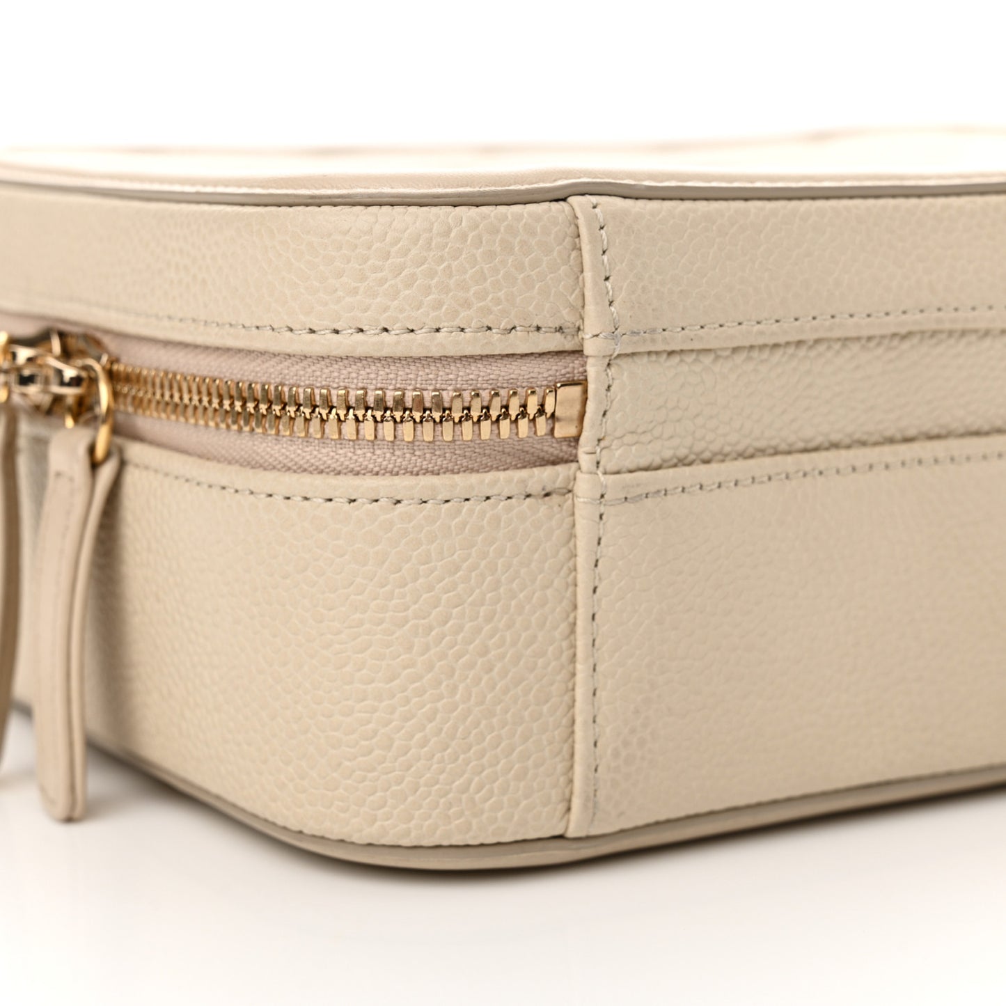 Caviar Quilted Medium CC Filigree Vanity Case Light Beige