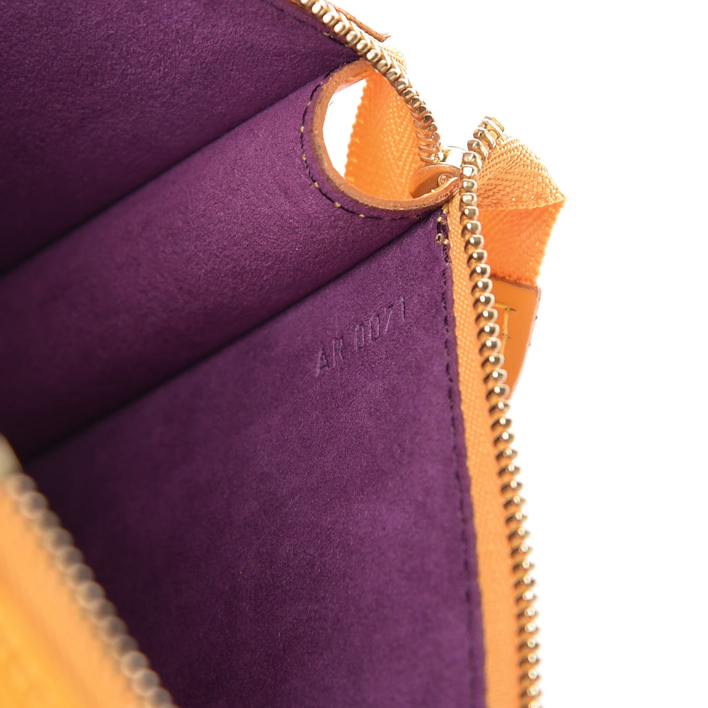 Epi Pochette Accessories 24 Tassil