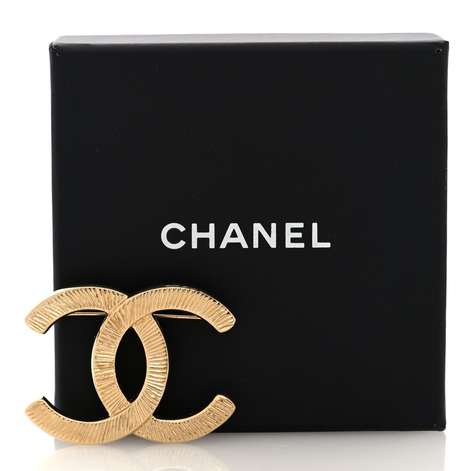 Chanel Metal CC Brooch Gold 4 of 4
