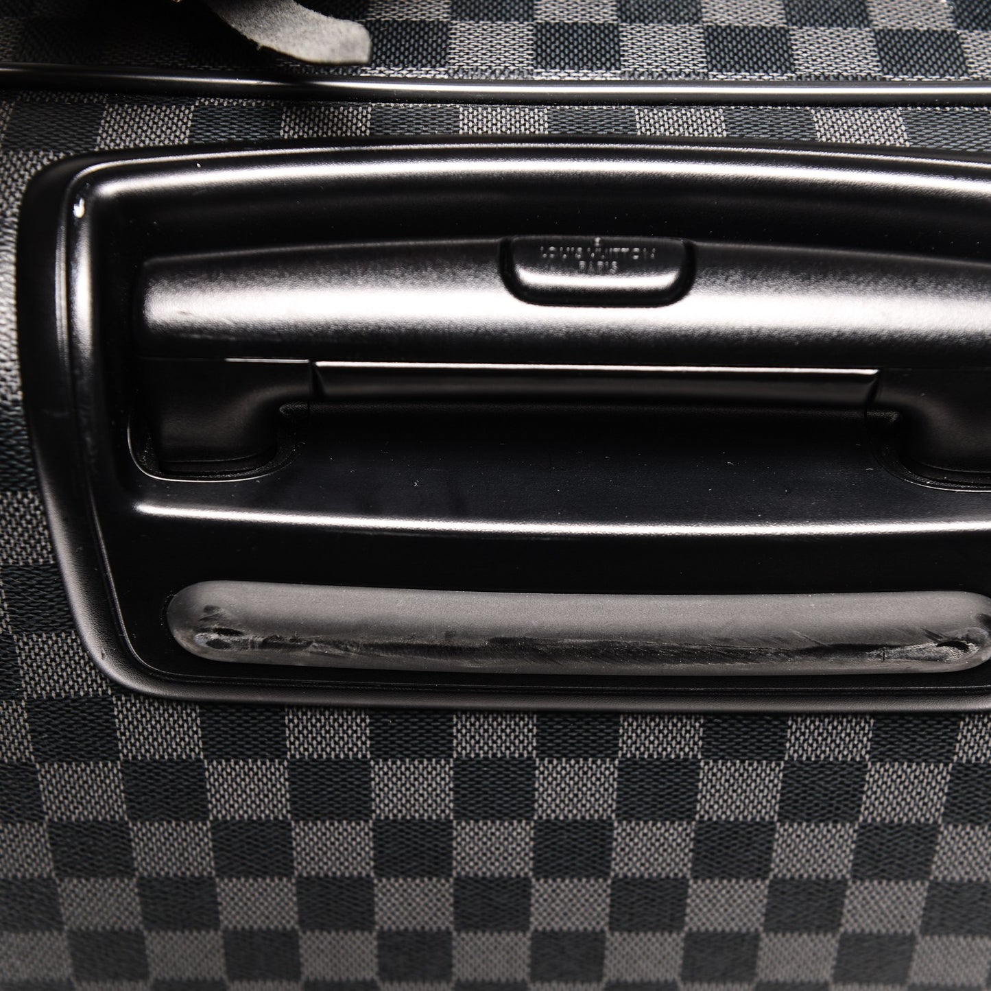 Damier Graphite Pegase 65