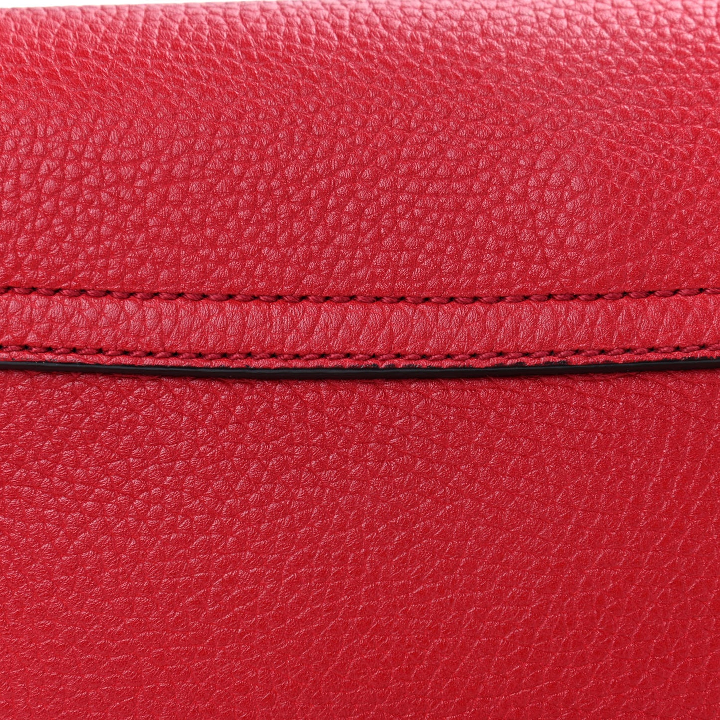 Pebbled Calfskin Medium Soho Flap Crossbody Tabasco Red