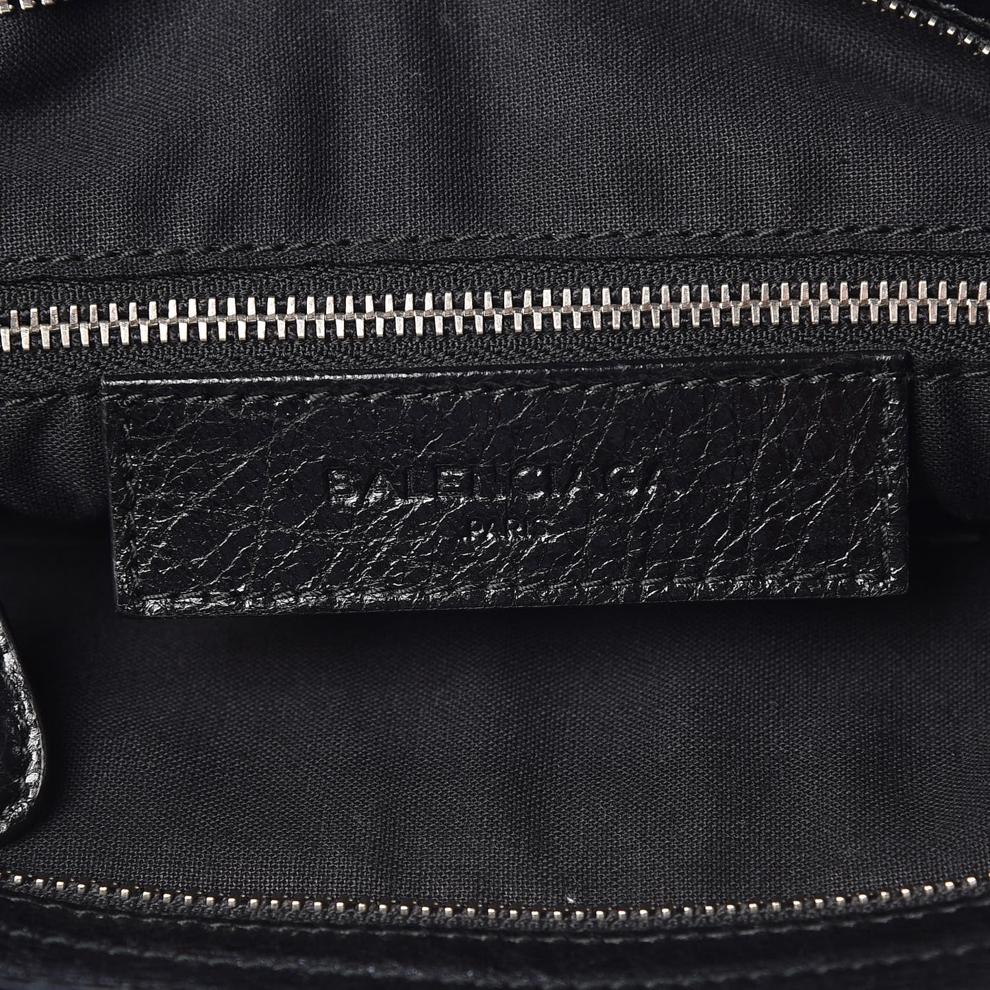 Agneau Giant 12 Silver Hardware Town Black