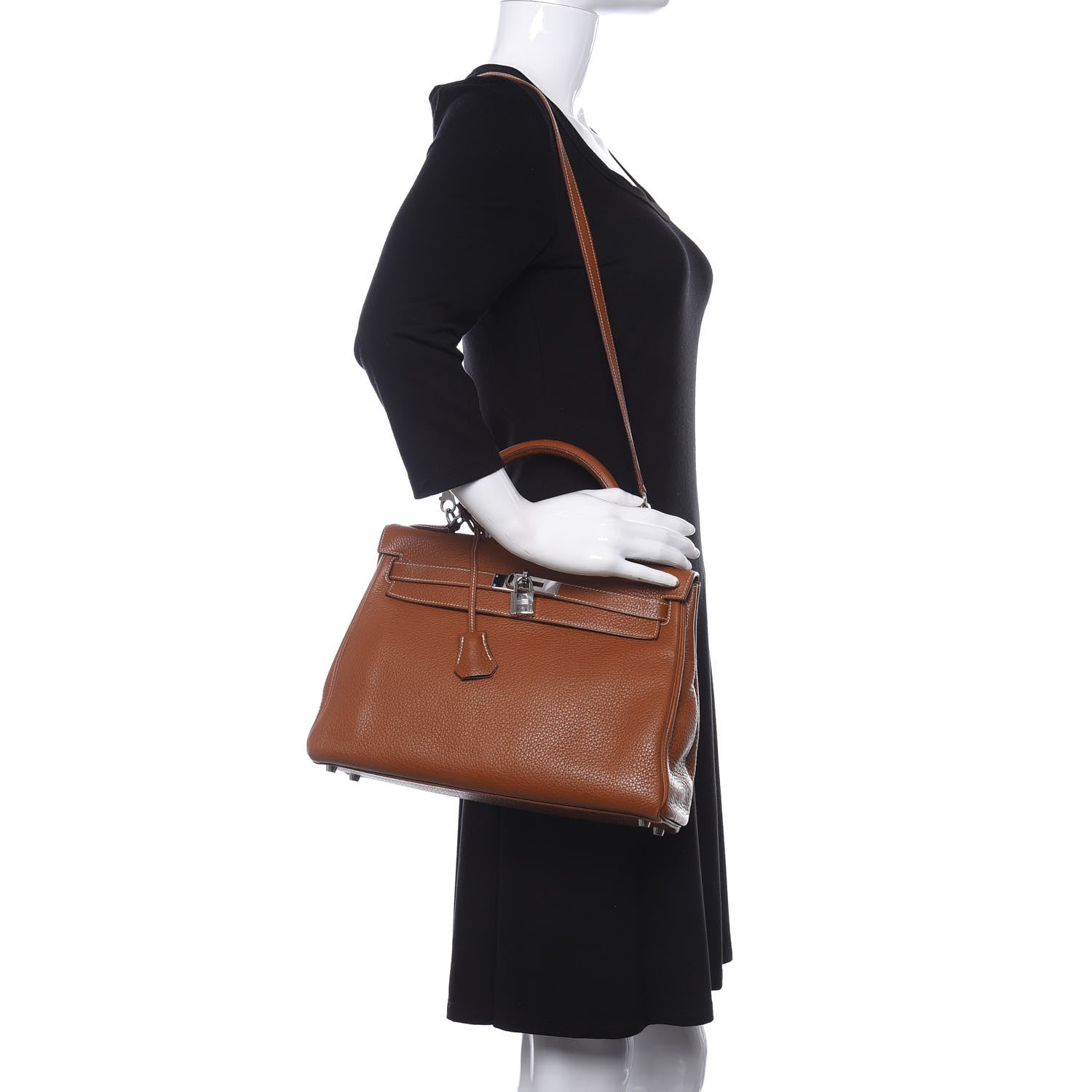Hermes Taurillon Clemence Kelly Retourne 32 Gold 2 of 13