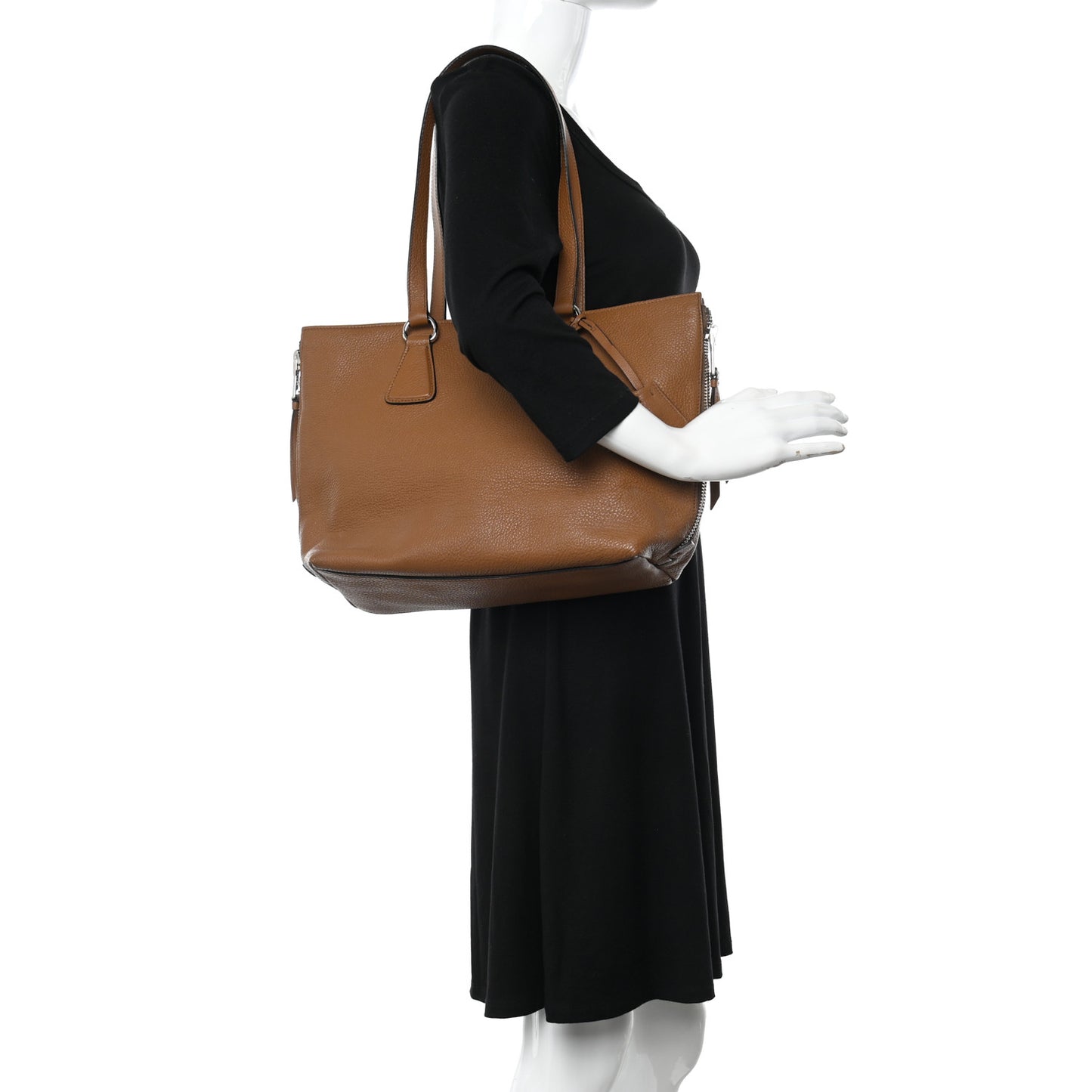 Vitello Daino Zip Shopping Tote Cannella