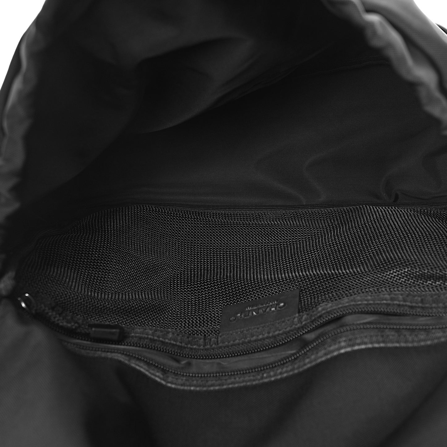 Nylon Sport CC Messenger Black