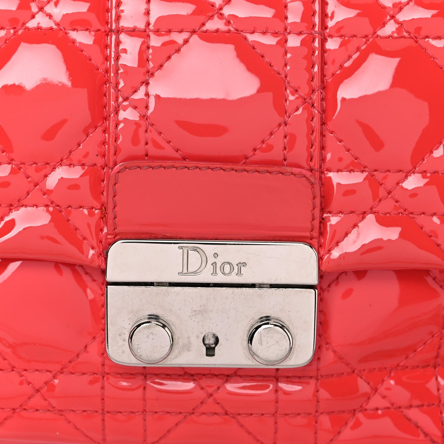 Patent Cannage New Lock Pouch Coral