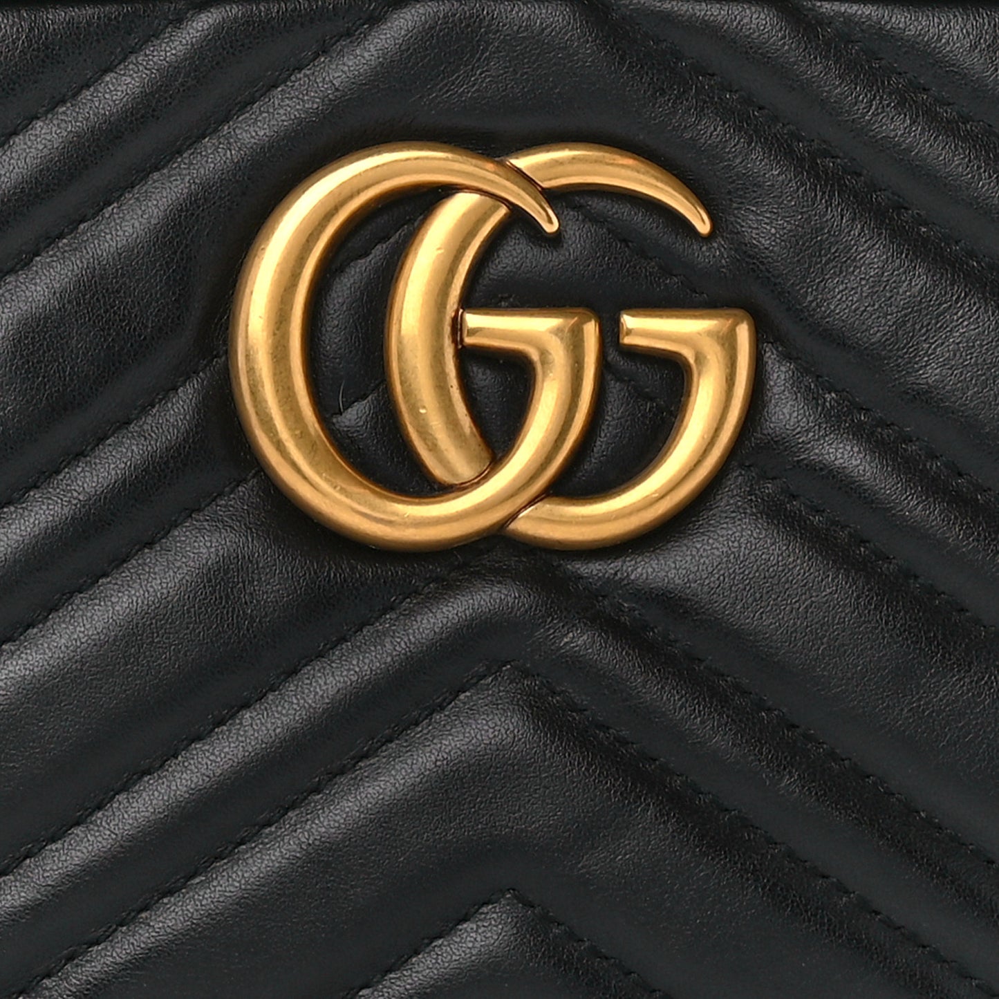 Calfskin Matelasse Small GG Marmont Chain Shoulder Bag Black