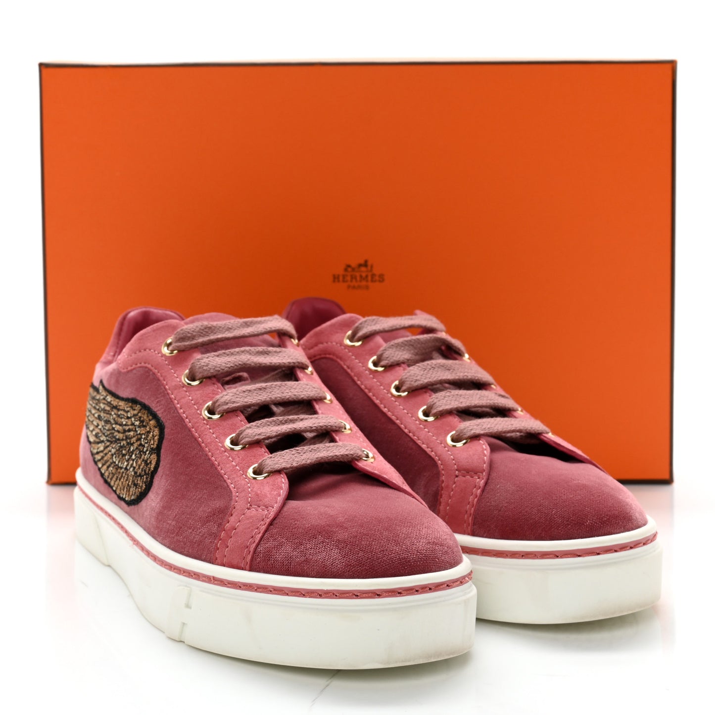 Velvet Womens Wing Sneakers 35.5