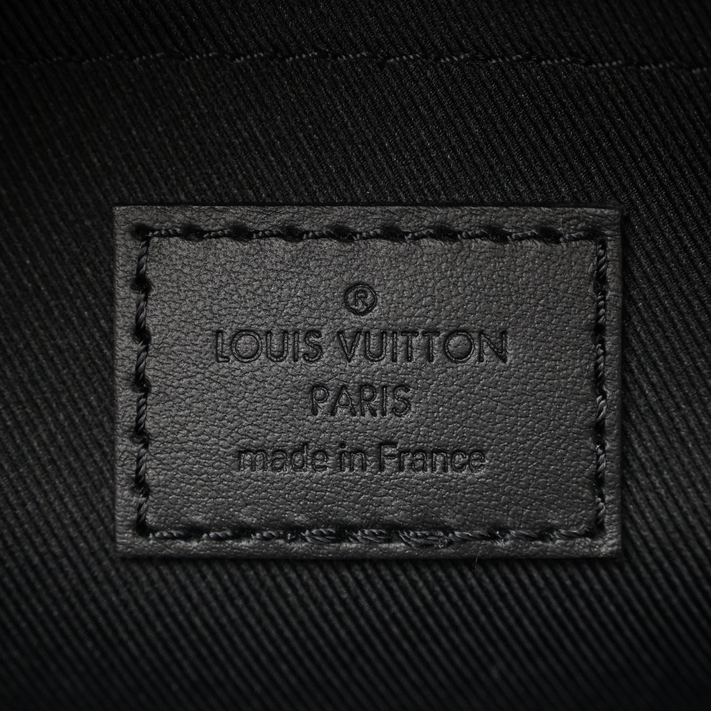 Taurillon Monogram S Lock Messenger Black