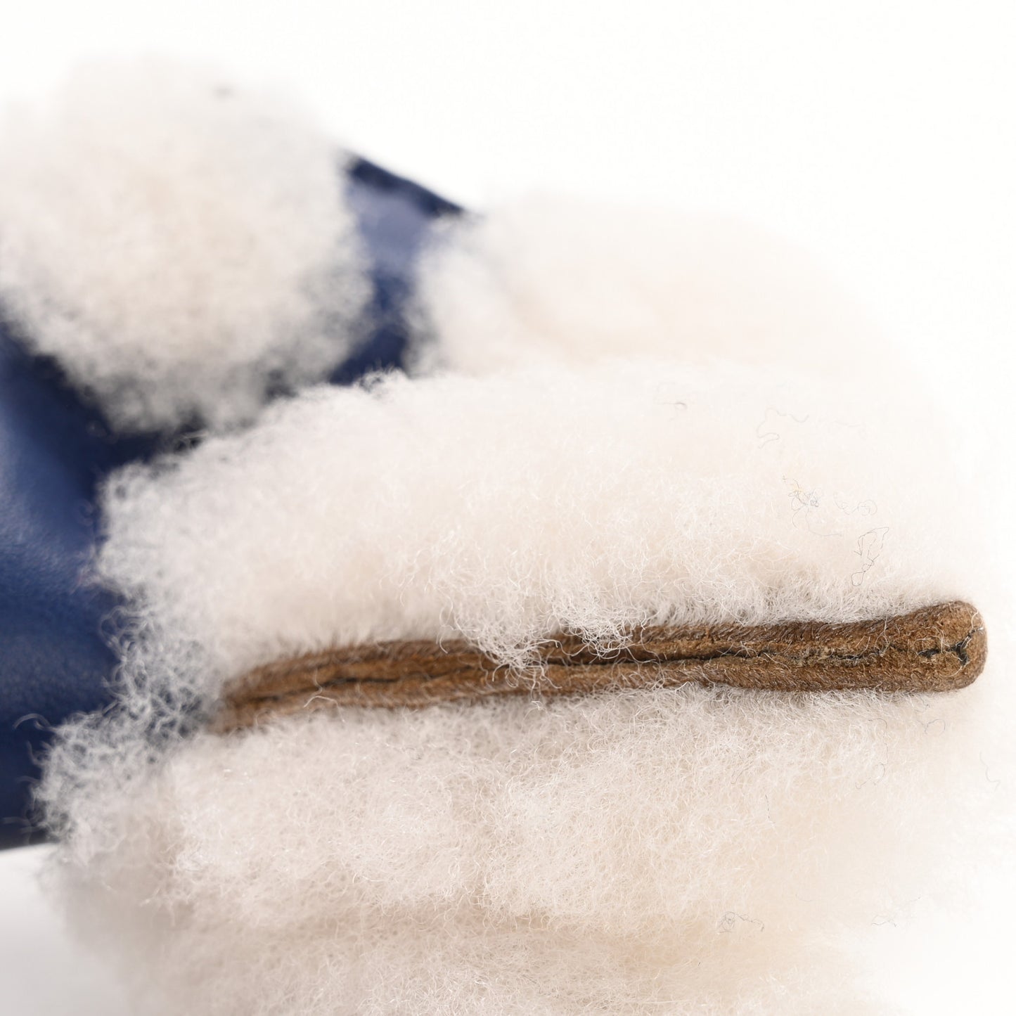 Milo Lambskin Shearling Budy Charm Bleu France Bleu Saphir
