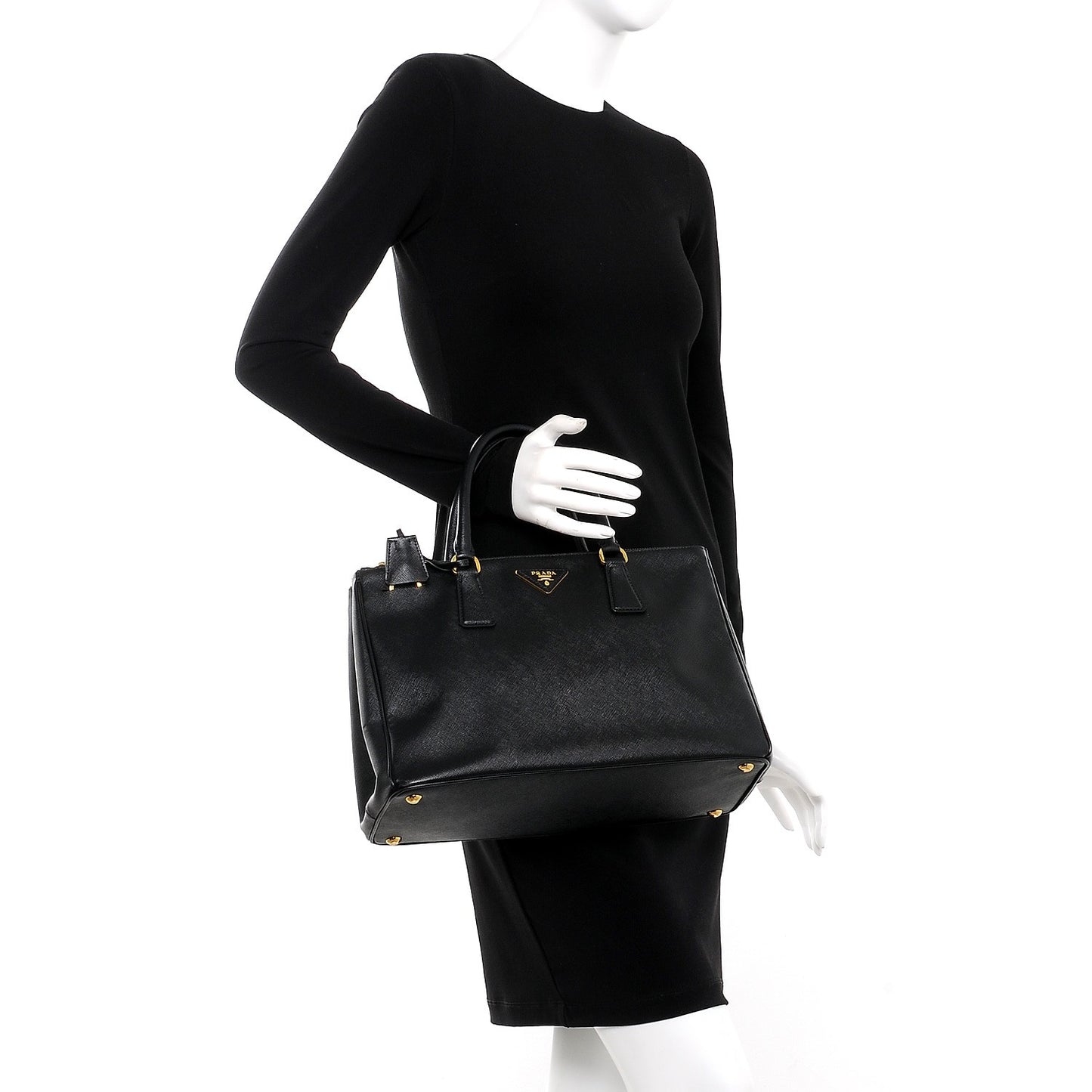 Saffiano Medium Galleria Double Zip Tote Black