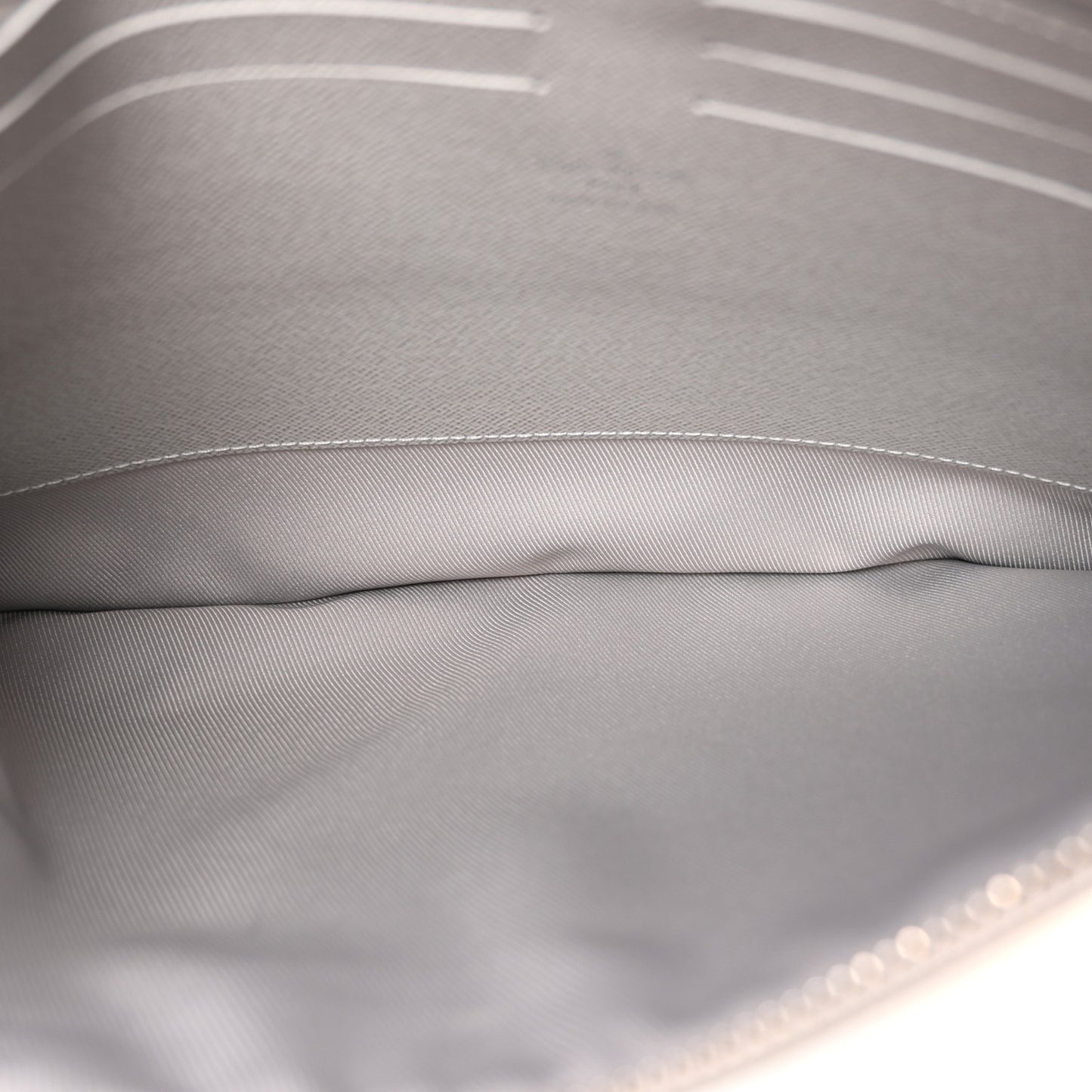 Monogram Logo Story GM Pochette Grey