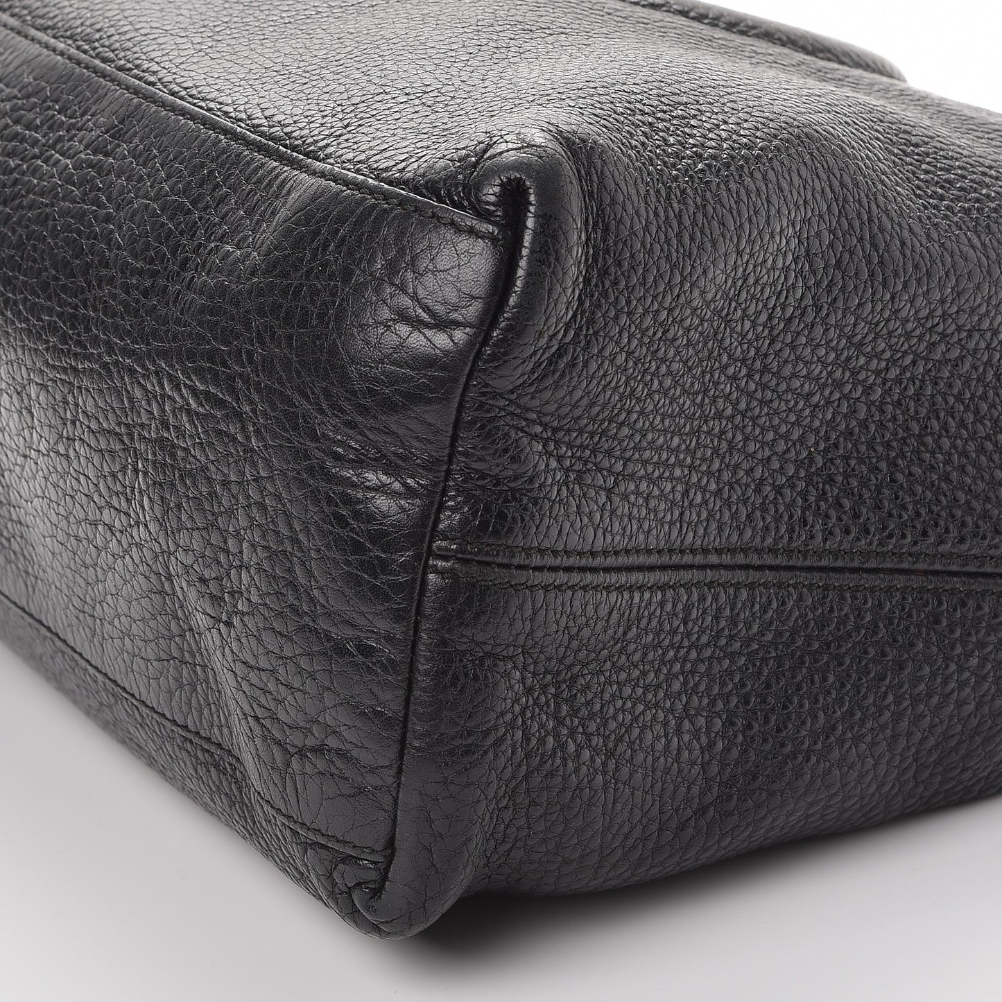 Pebbled Calfskin Medium Soho Chain Shoulder Bag Black