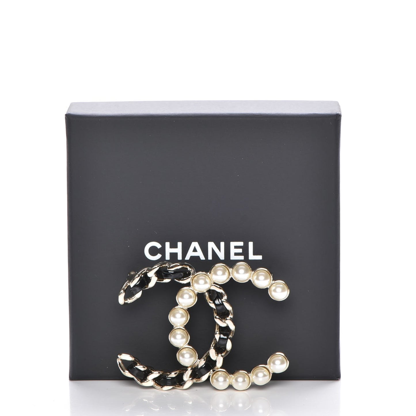 Calfskin Pearl CC Chain Brooch Black Gold