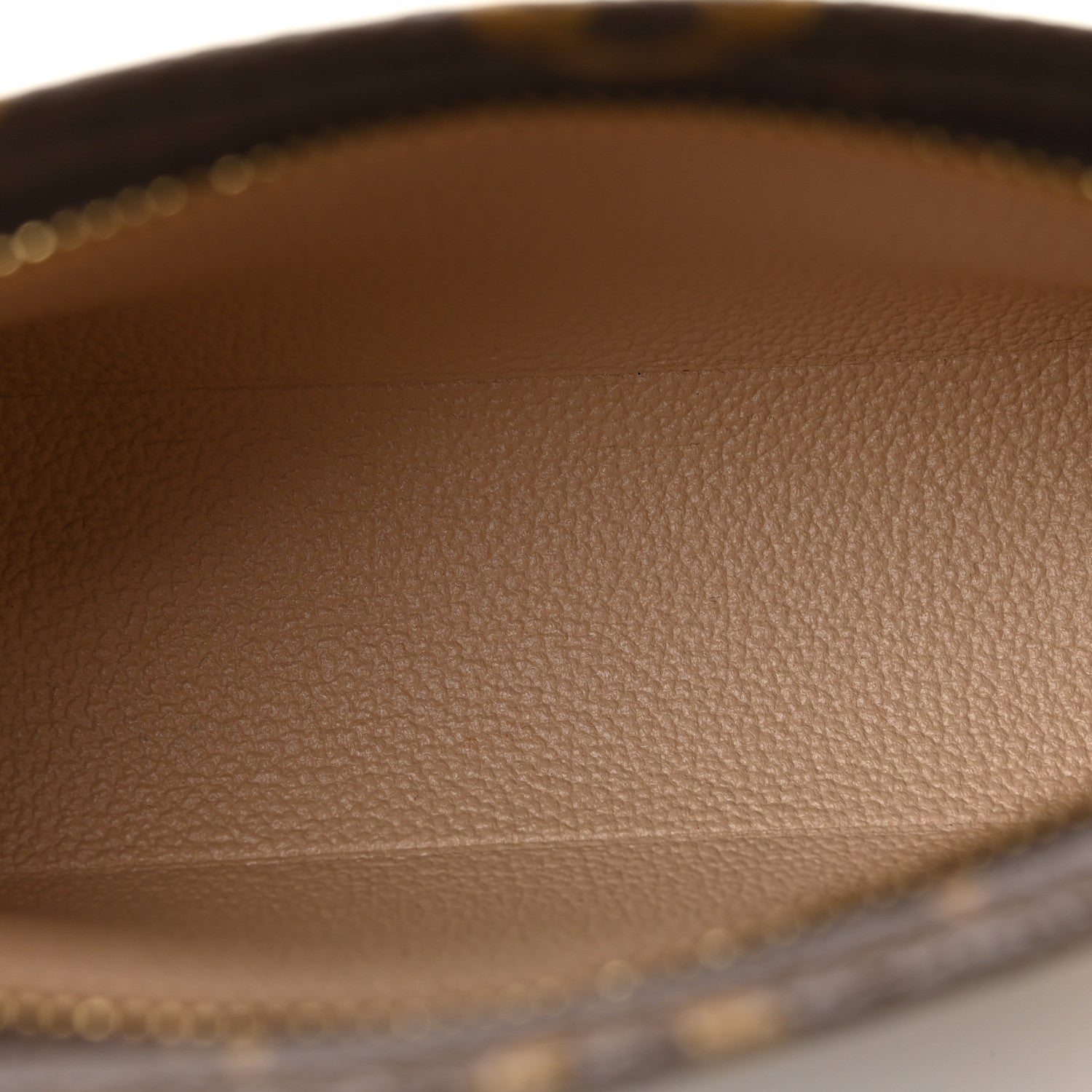 Louis Vuitton Monogram Toiletry Pouch 15 5 of 9