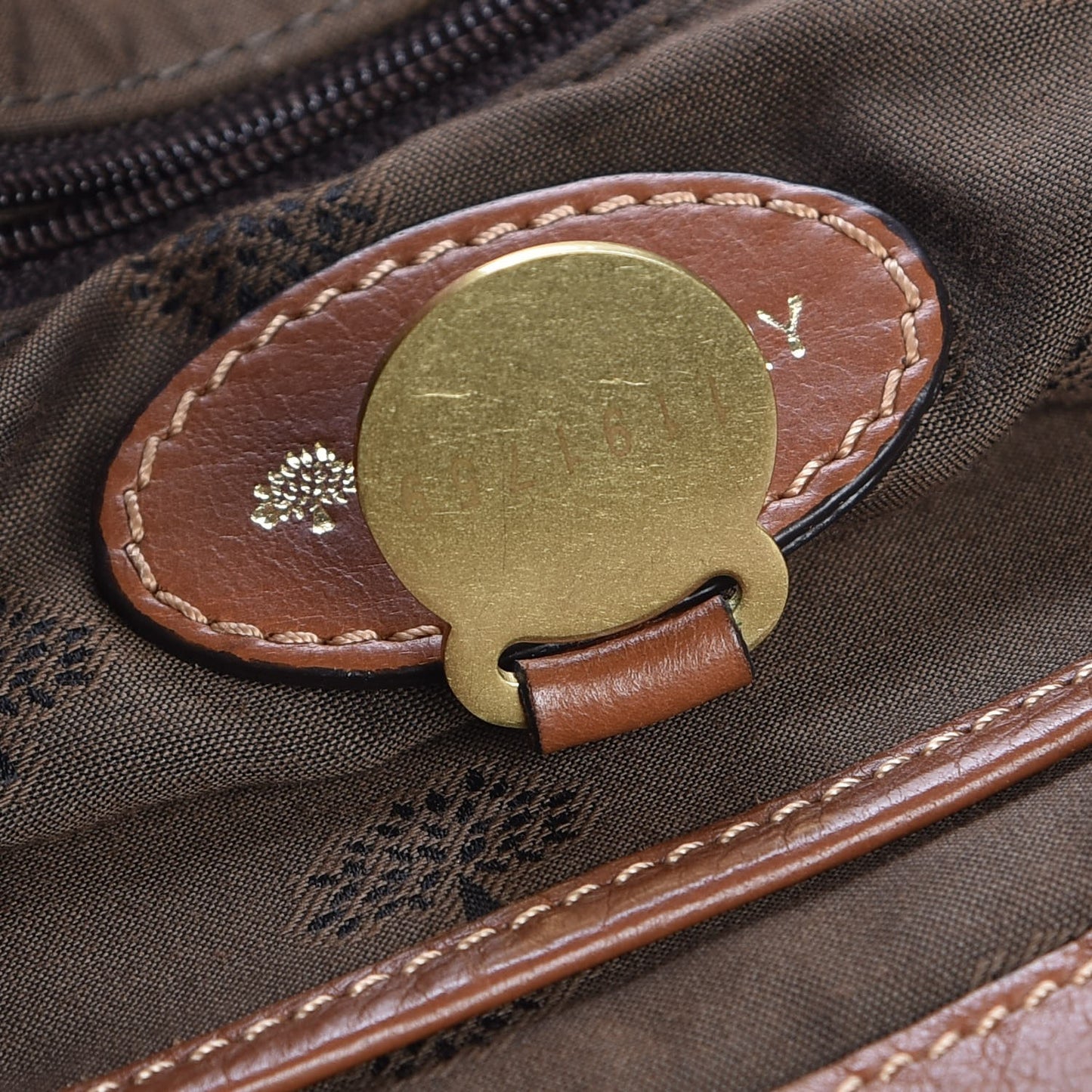 Soft Buffalo Medium Alexa Oak