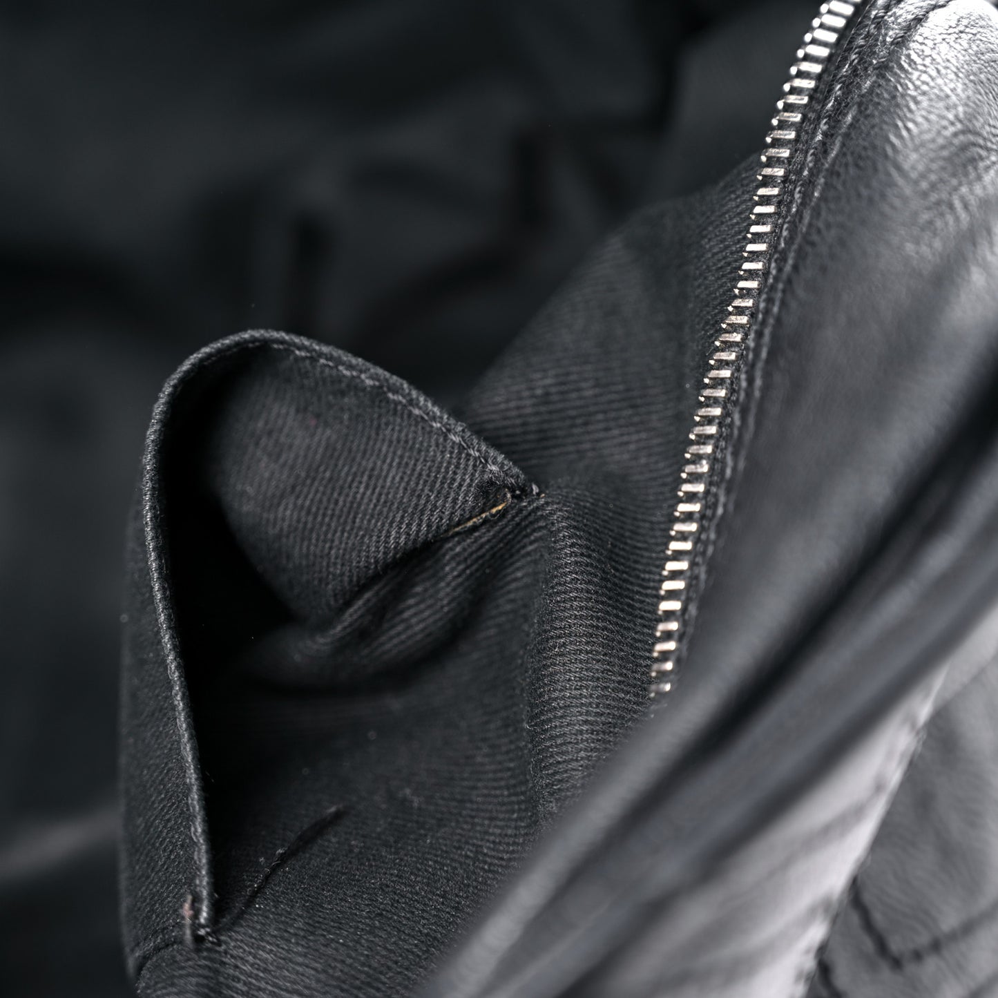 Calfskin Large Diamond Stitch Tote Black
