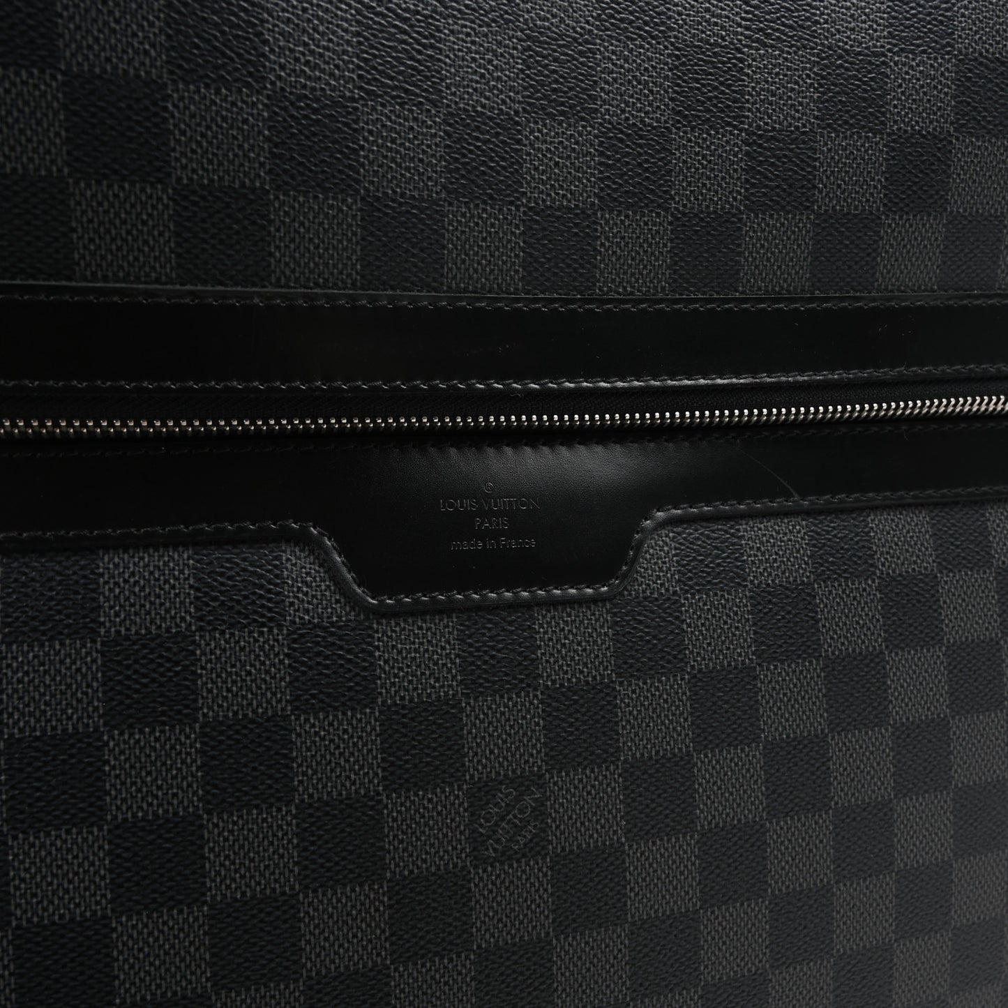 Damier Graphite Pegase 65