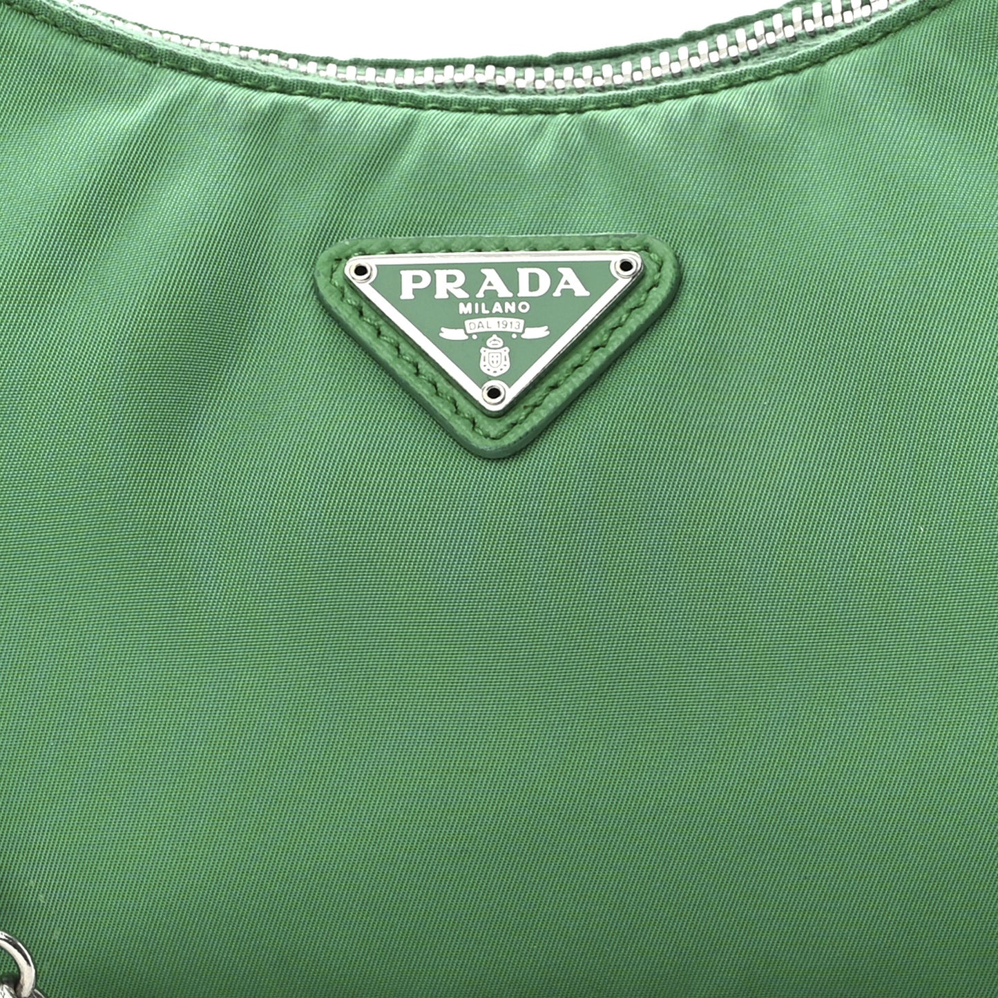 Nylon Re-Edition 2005 Shoulder Bag Menta