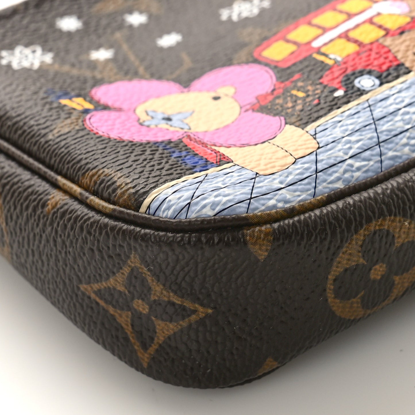 Monogram 2021 Christmas Animation London Mini Pochette Accessories Red