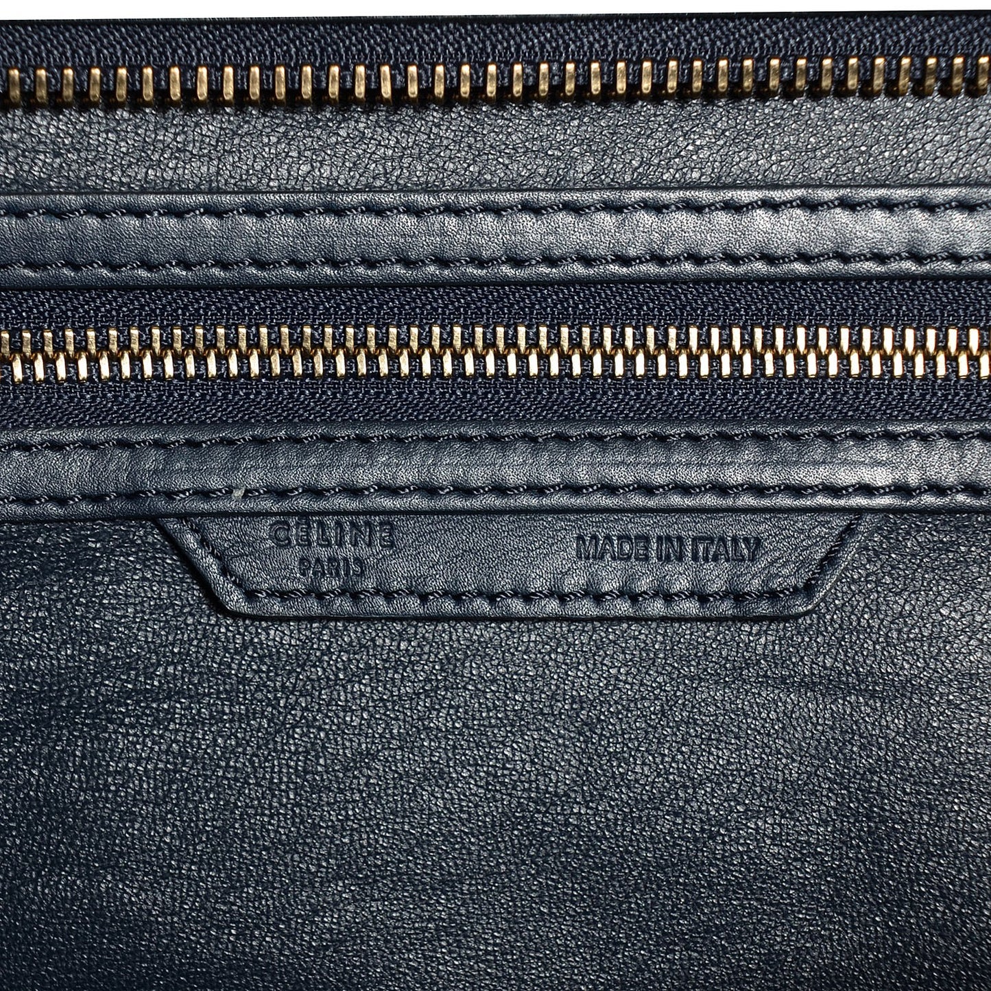 Smooth Calfskin Shoulder Luggage Navy