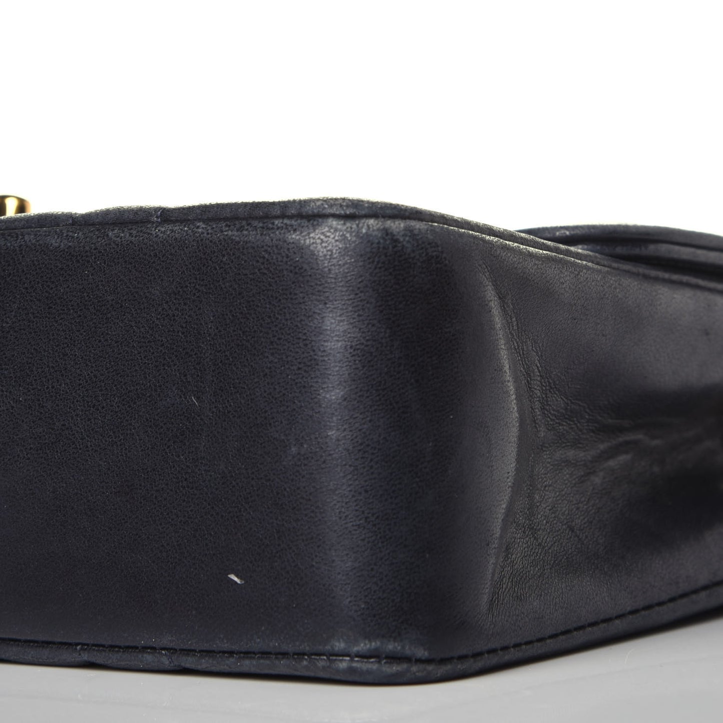 Lambskin Vertical Quillt Jumbo Single Flap Black