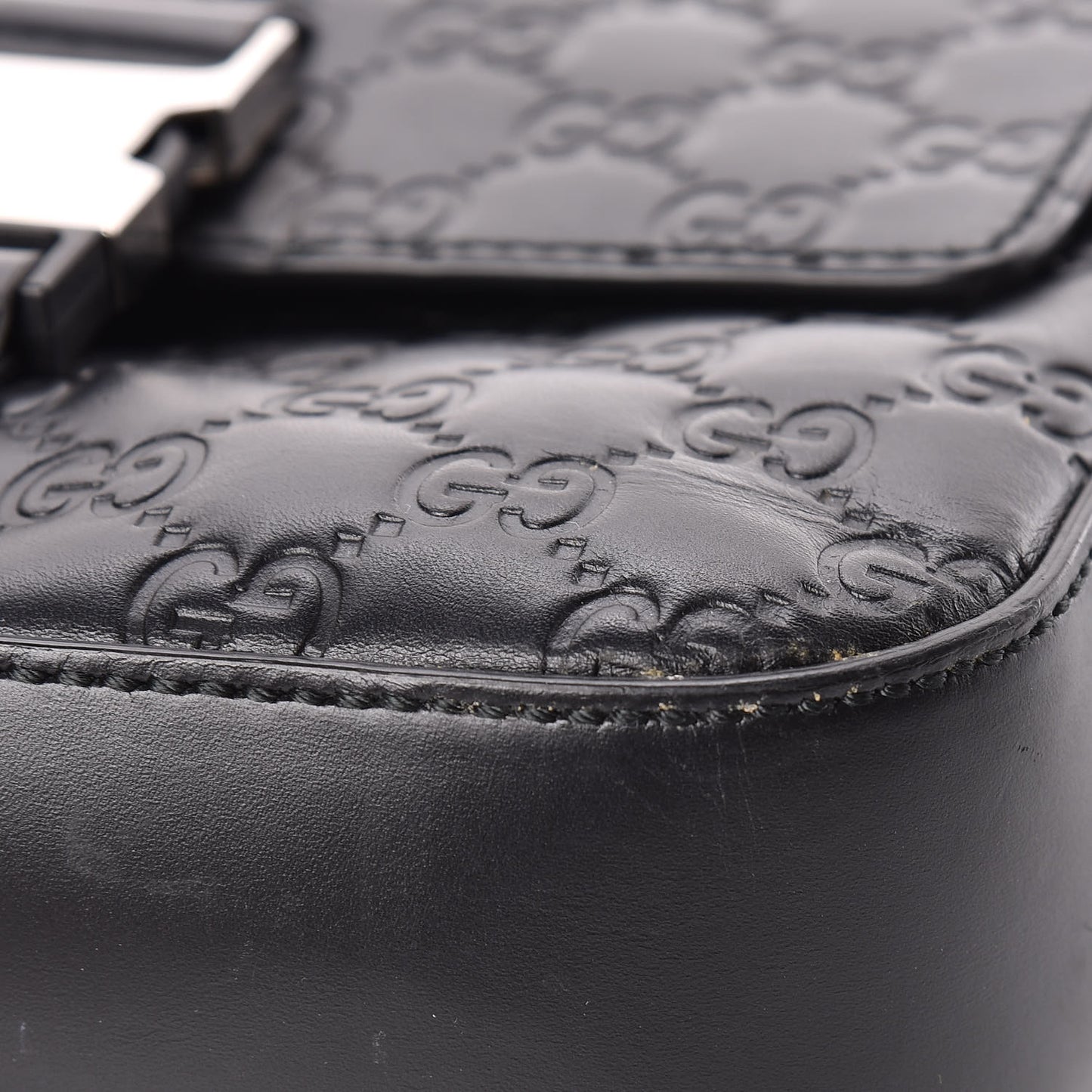 Guccissima Signature Single Buckle Flap Messenger Bag Black