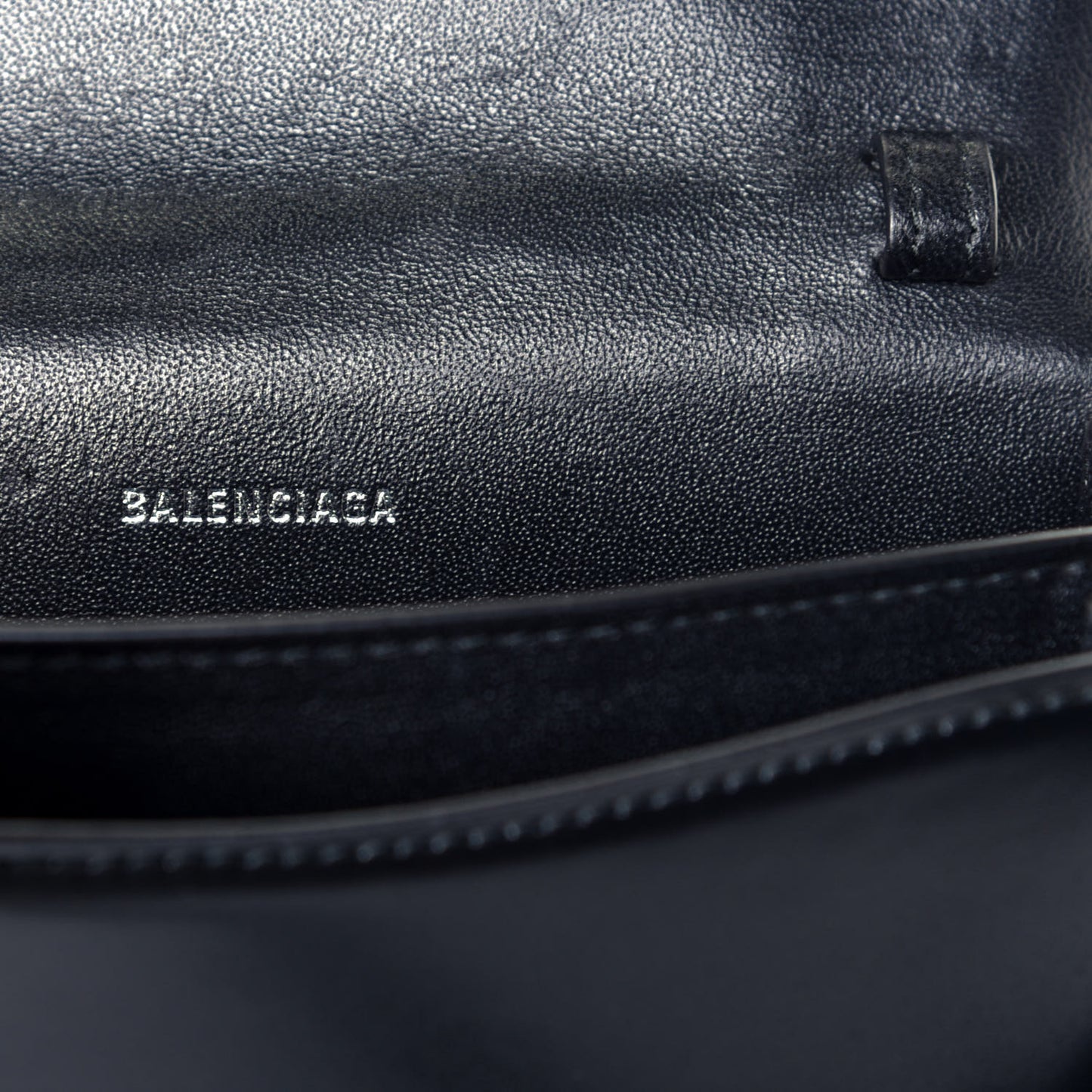 Shiny Box Calfskin Monochrome XS Sharp Belt Bag Black