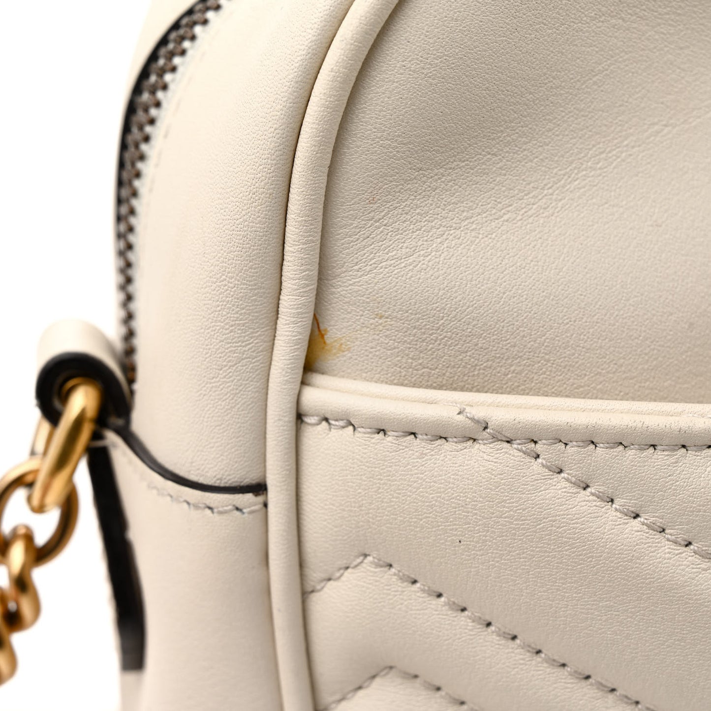 Calfskin Matelasse Medium GG Marmont Chain Shoulder Bag Mystic White