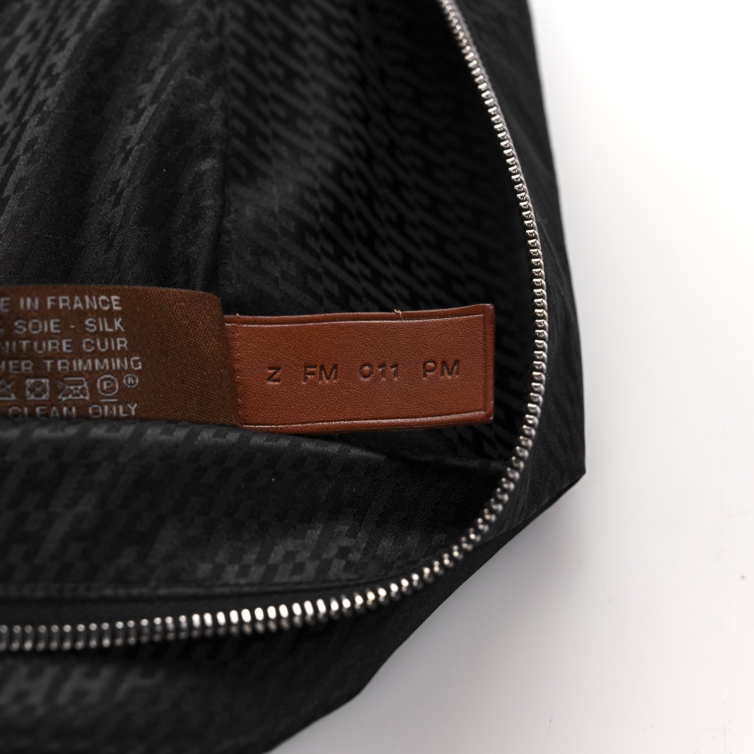 Hermes Technical Silk H en Bias Travelsilk Cube MM Black Fauve 7 of 11