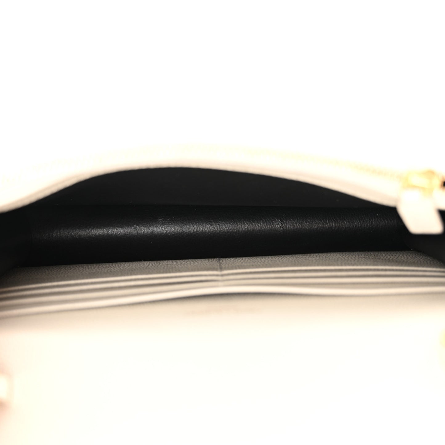 Grain De Poudre Matelasse Chevron Monogram Envelope Chain Wallet Crema Soft